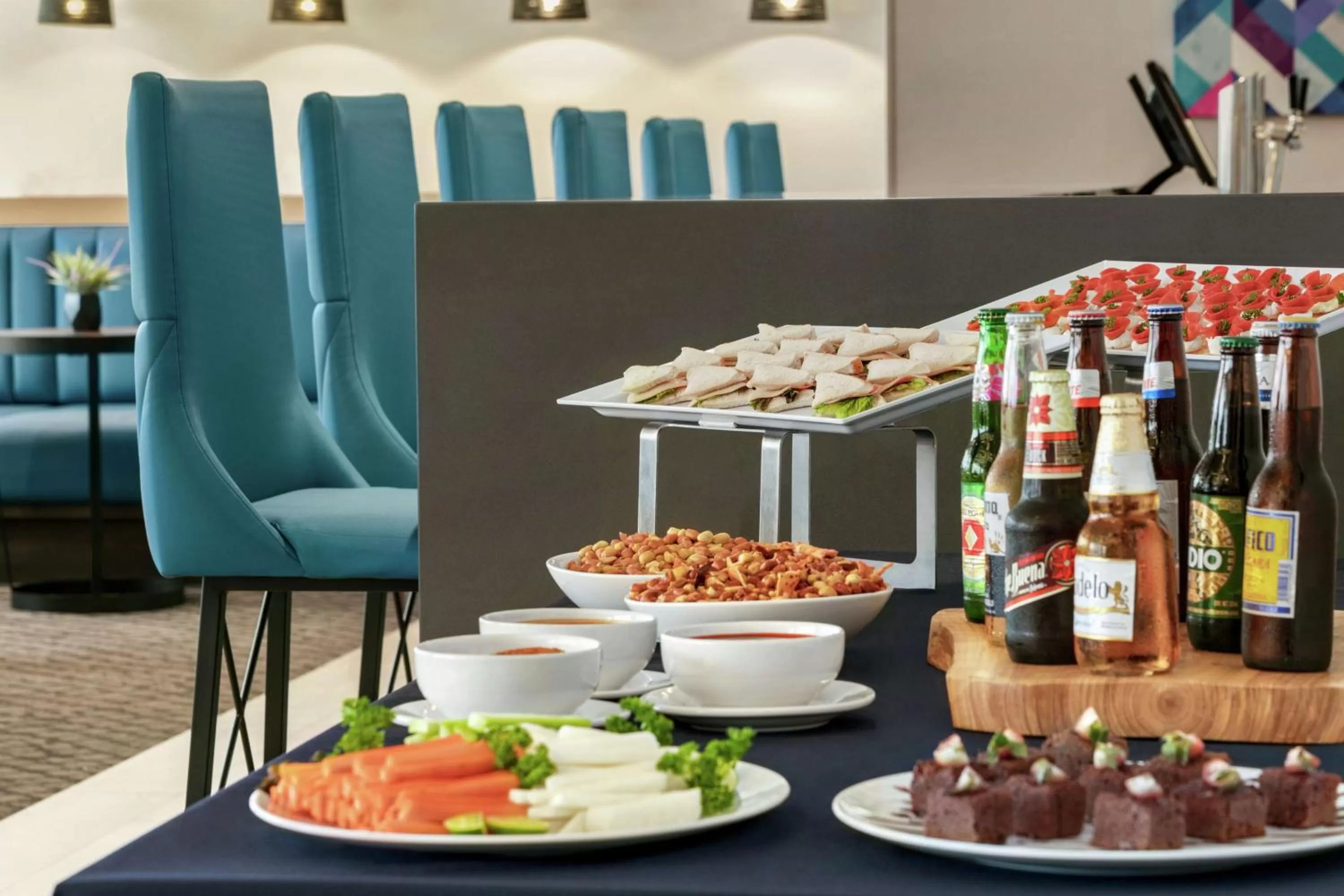 Dining area in Hampton Inn By Hilton Monterrey Apodaca