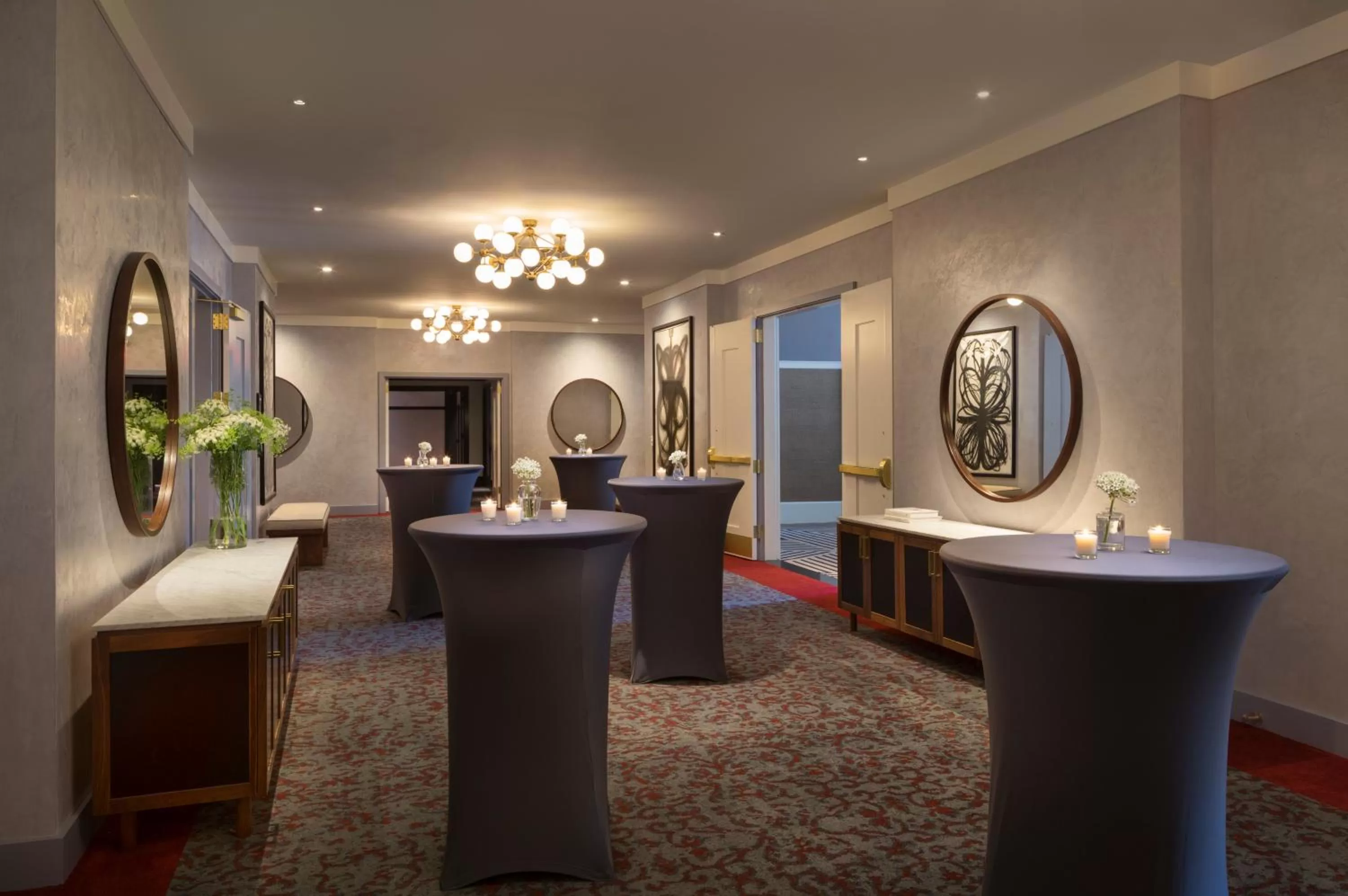 Meeting/conference room in Kimpton Journeyman Hotel by IHG