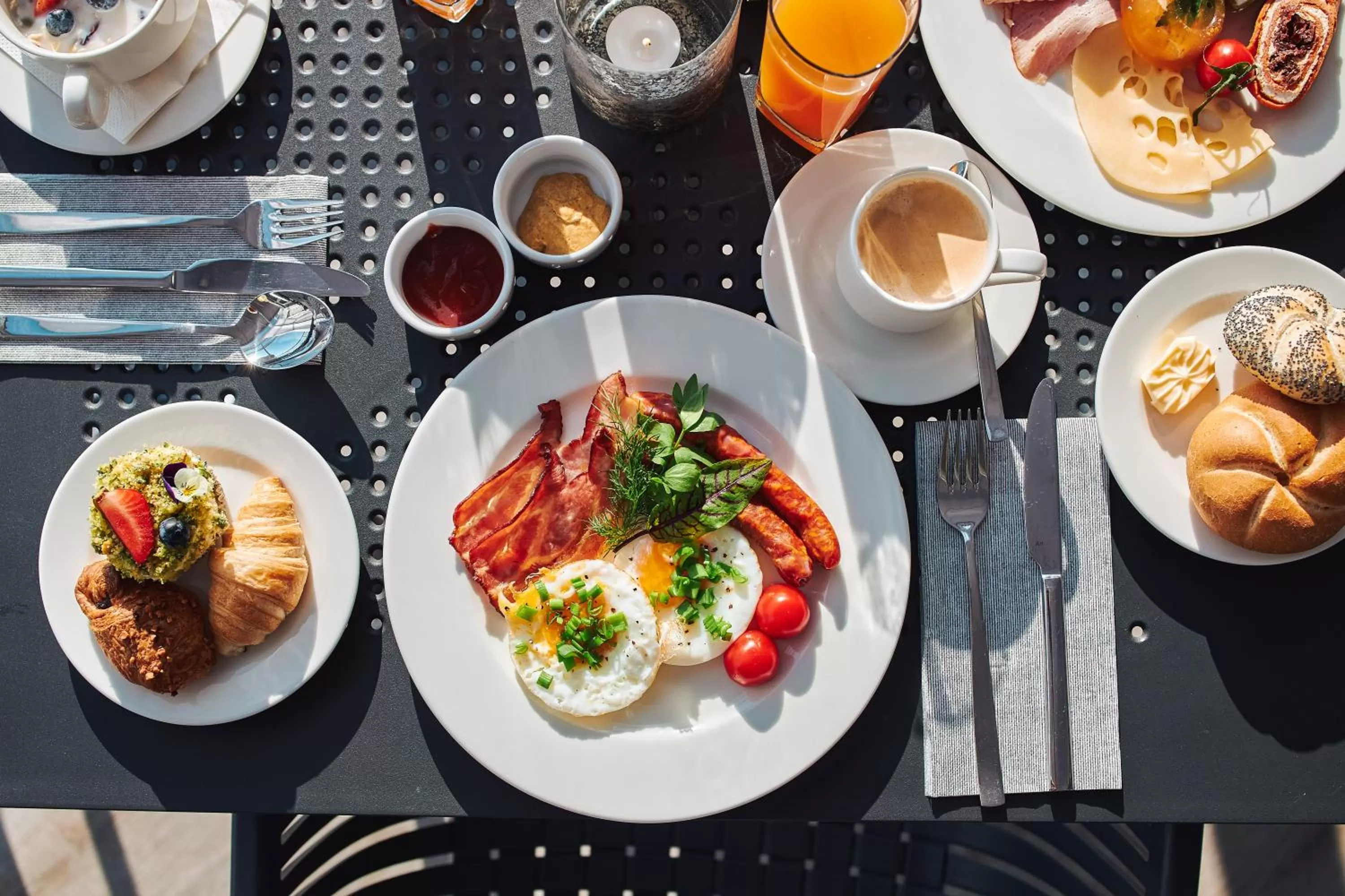 Food in Molo Park Aparthotel