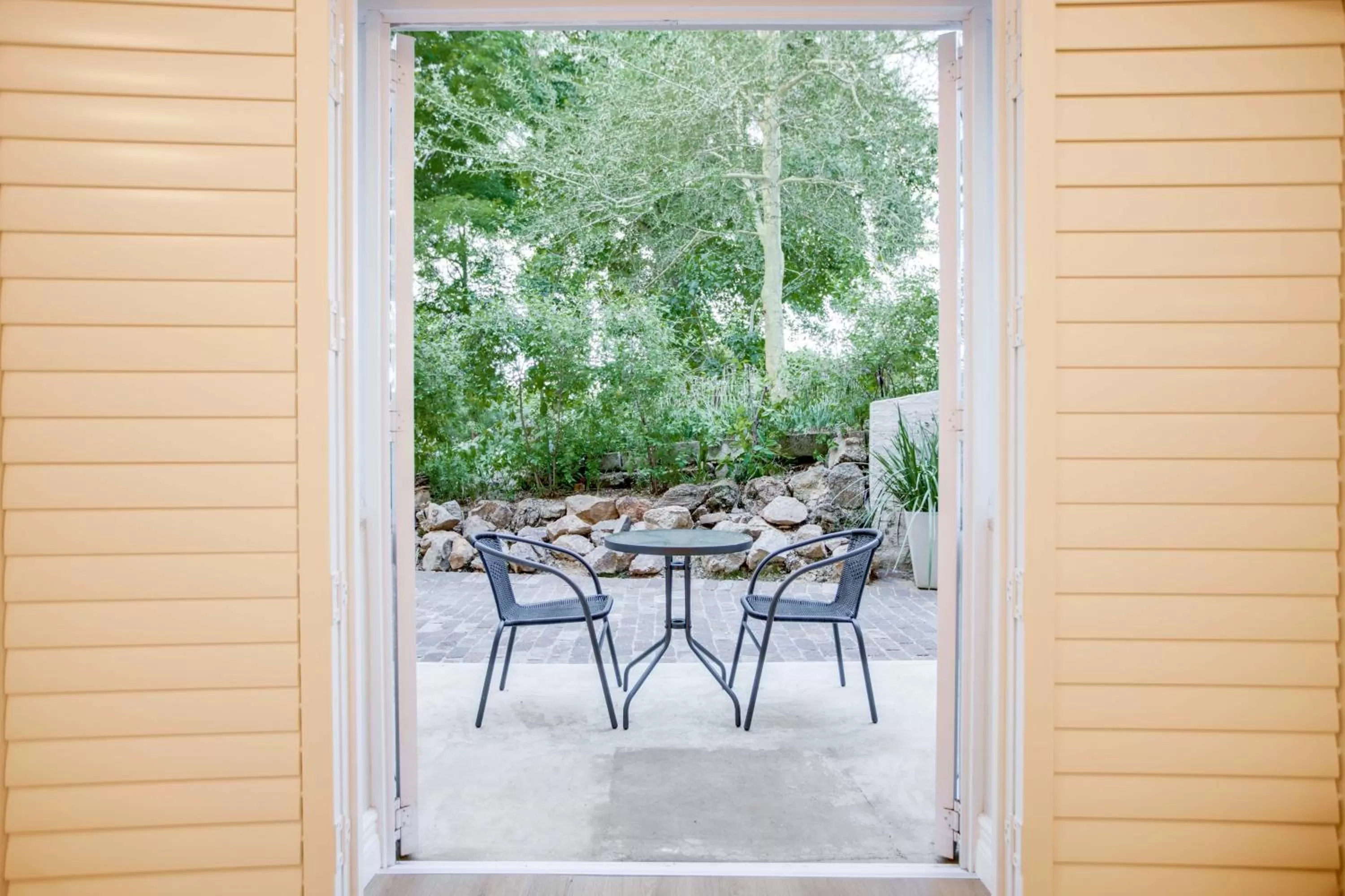 Patio in Amberhall Guesthouse