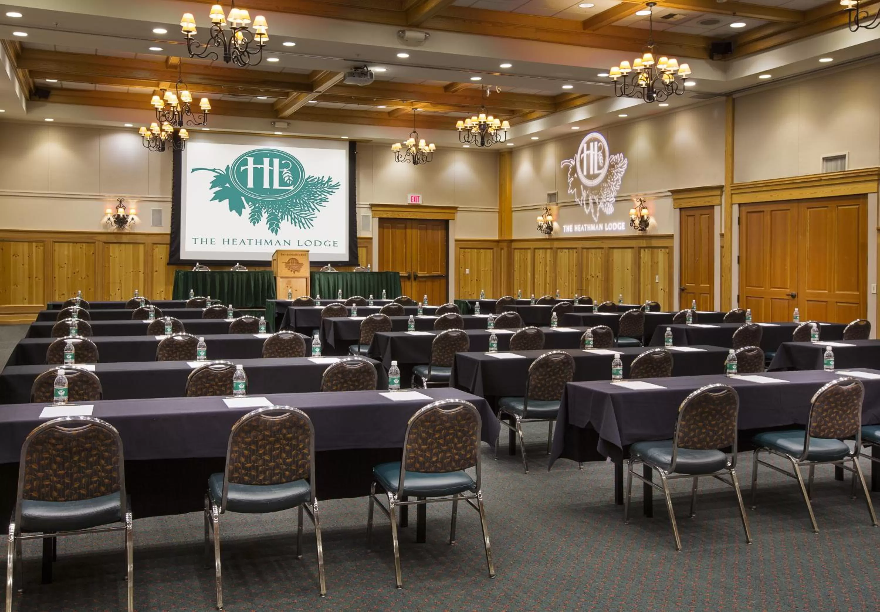 Banquet/Function facilities in Heathman Lodge