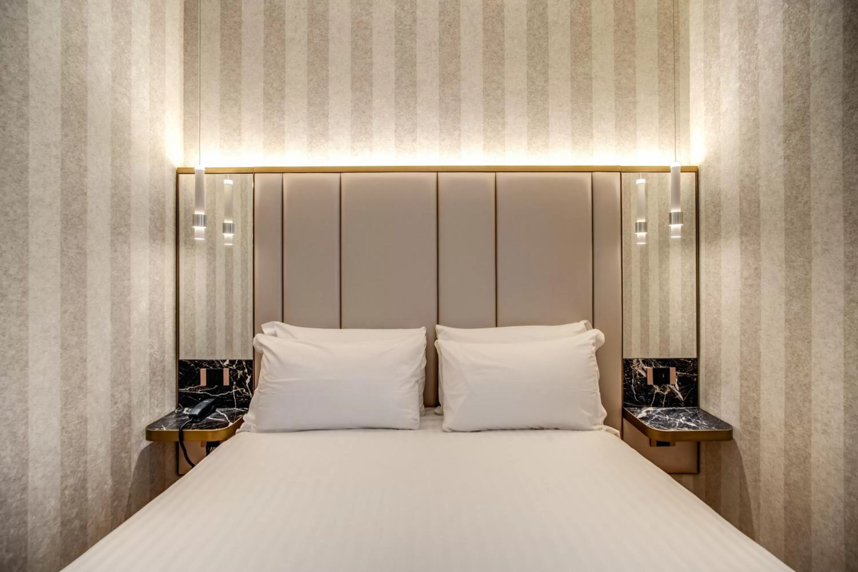 Bed in CC Palace Hotel