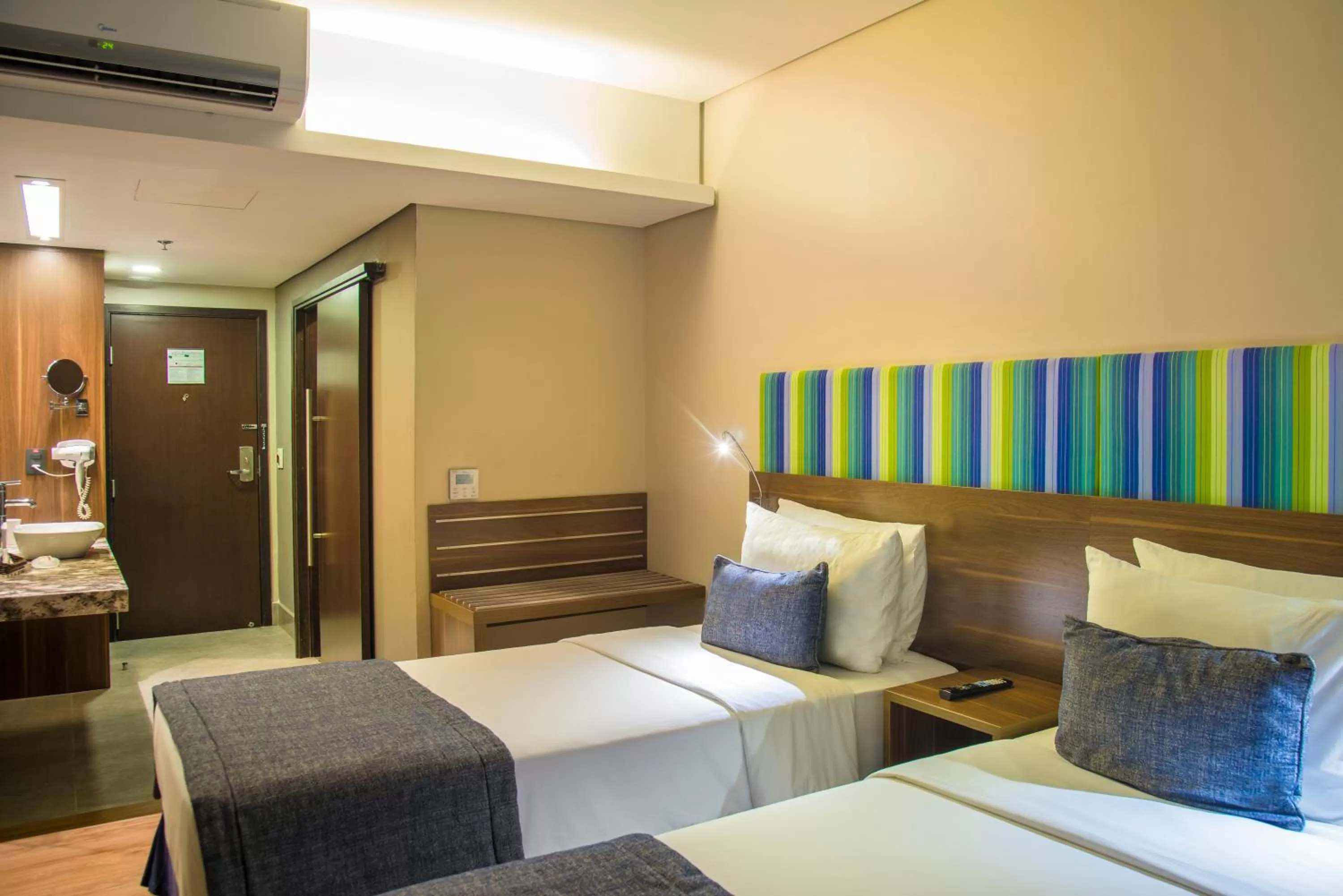 Bed in Prodigy Santos Dumont by Wish