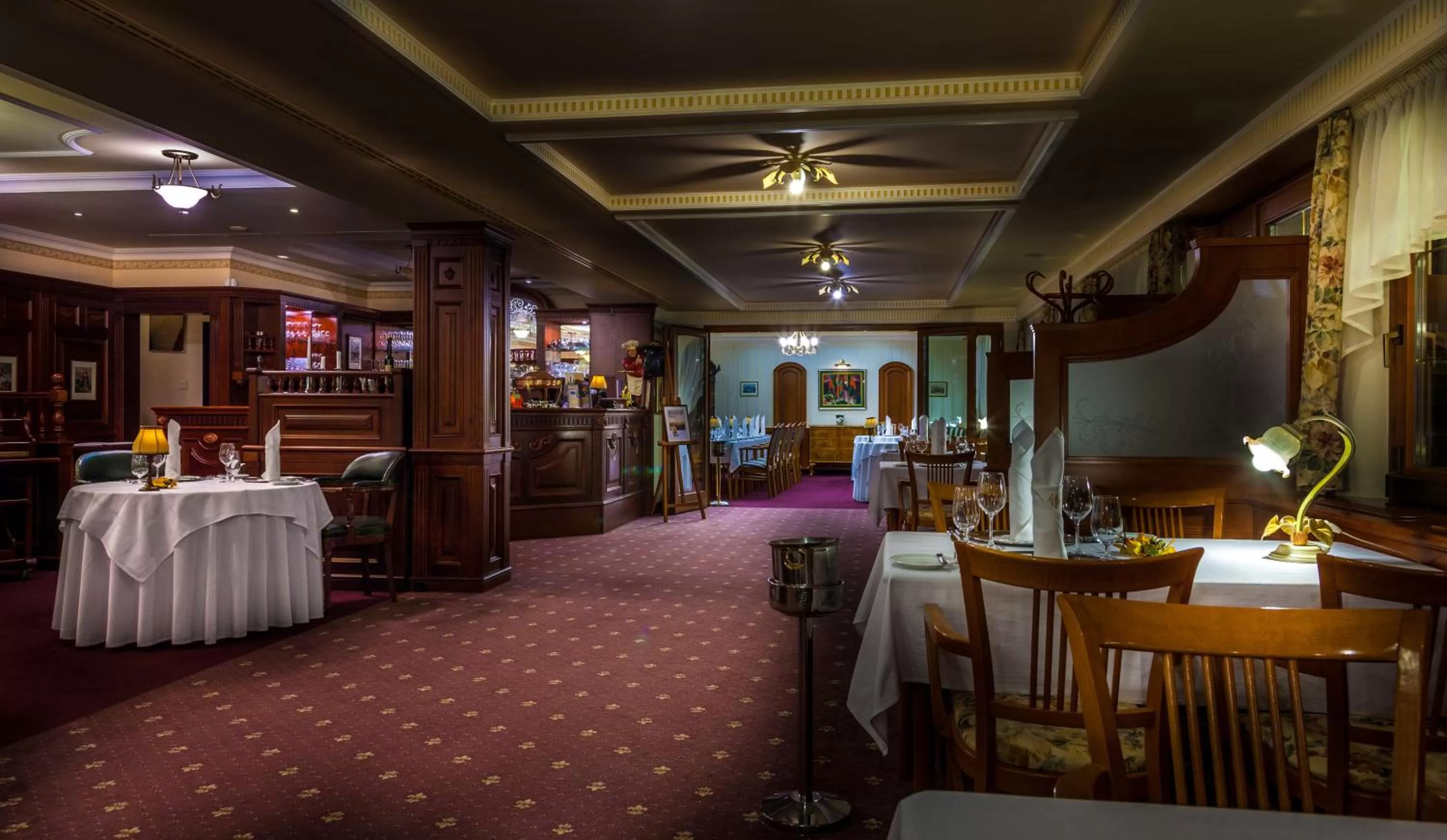 Restaurant/places to eat in Villa Medici Hotel & Restaurant