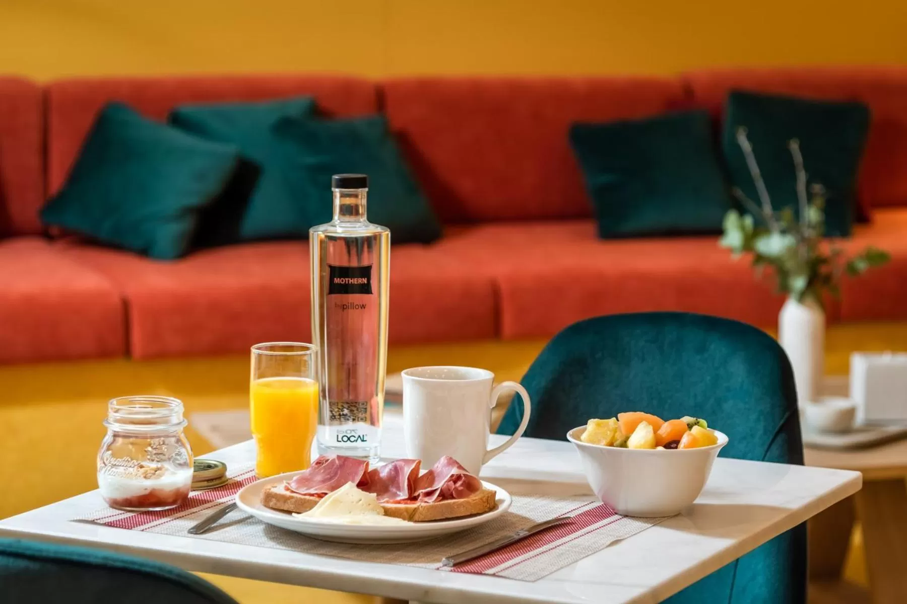 Buffet breakfast in BYPILLOW Mothern