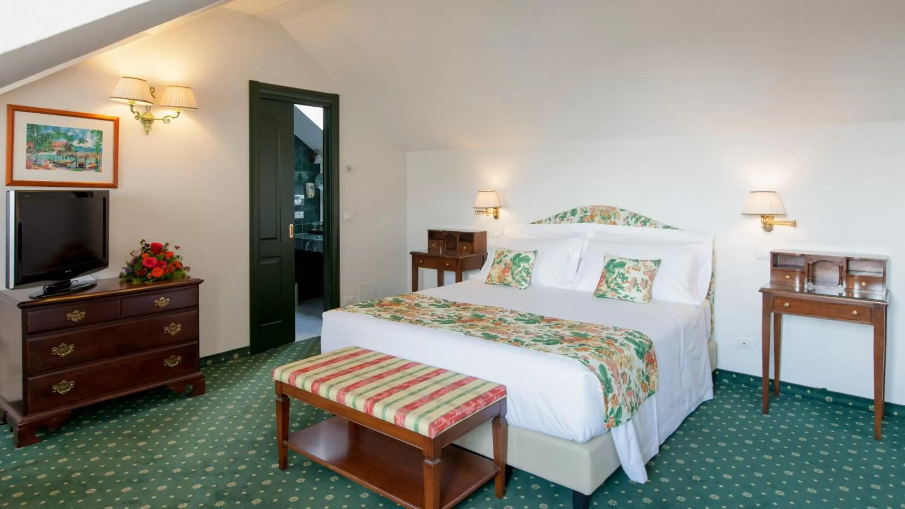 Suite in Hotel Victoria & Iside Spa Suite in Hotel Victoria & Iside Spa