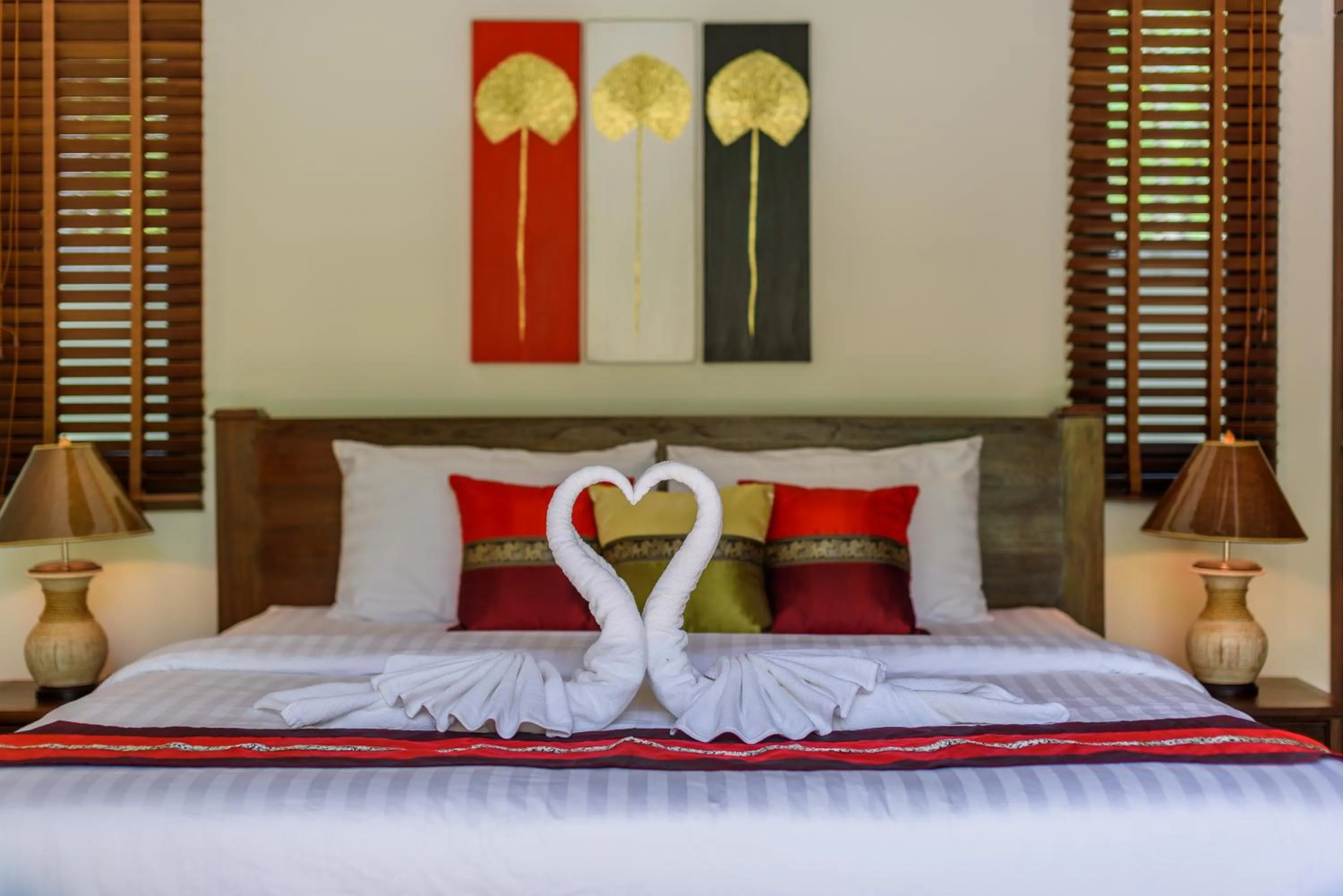 Bed in Inspire Villas Phuket