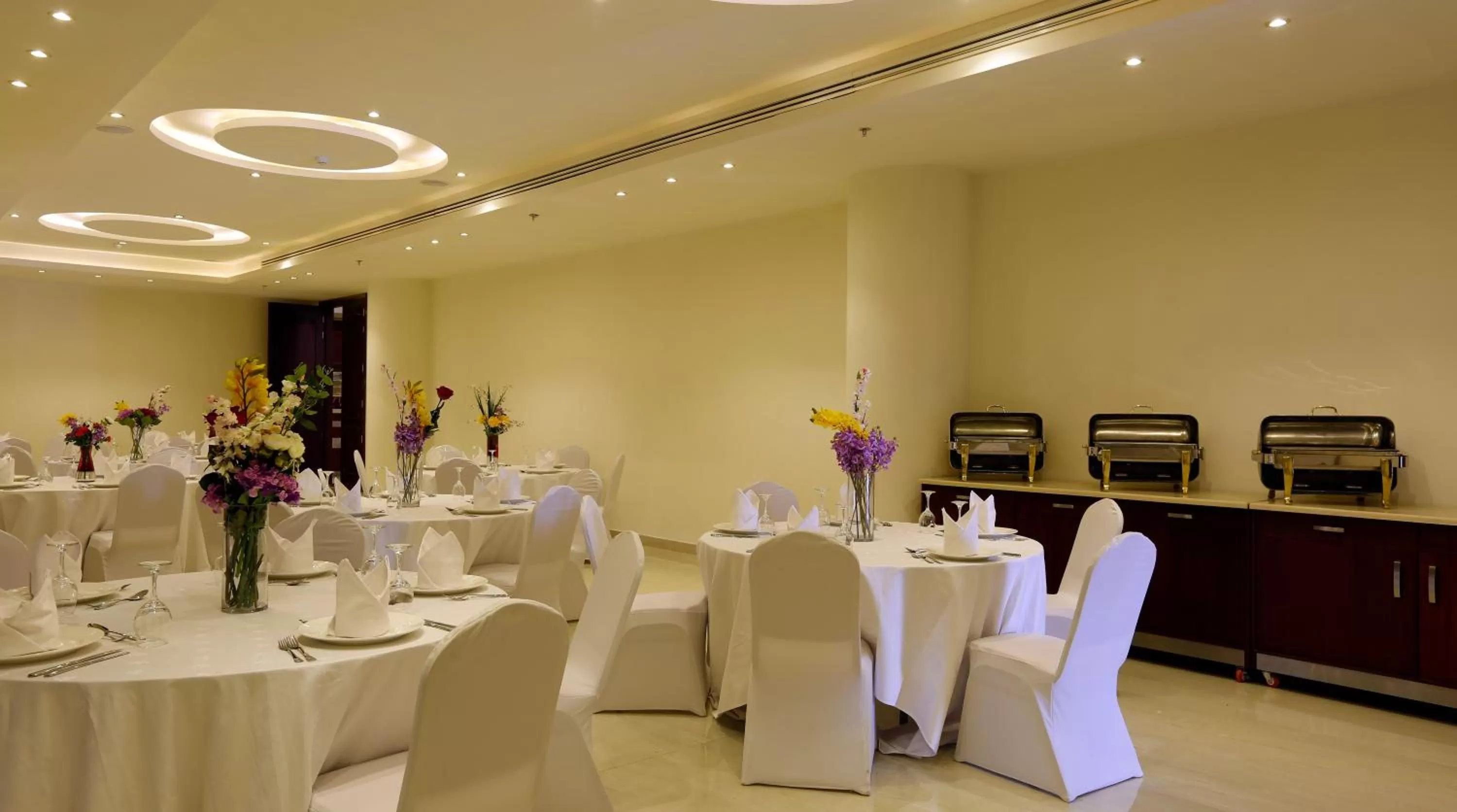 Banquet/Function facilities in Innyar Hotel