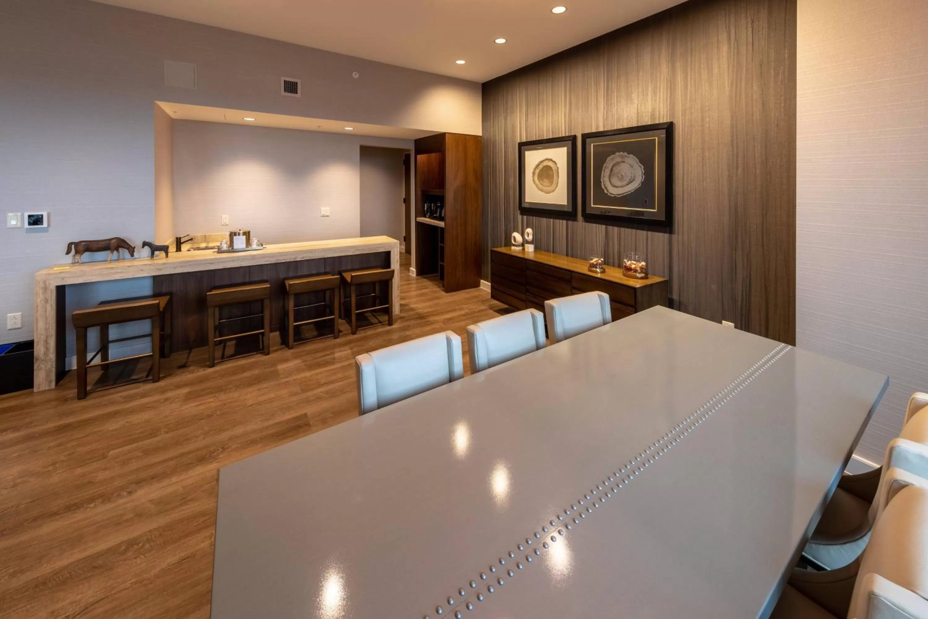 Lounge or bar in Houston CityPlace Marriott at Springwoods Village