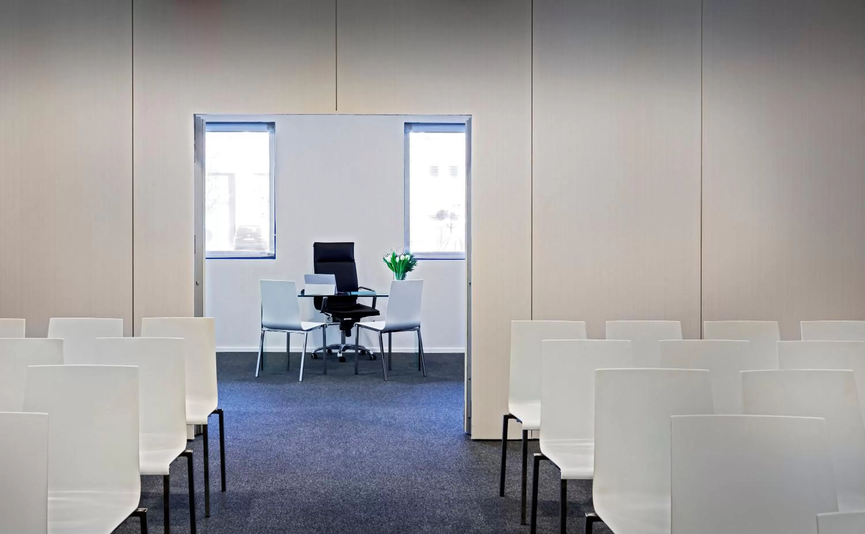 Meeting/conference room in Hotel Zentral Castellana Norte
