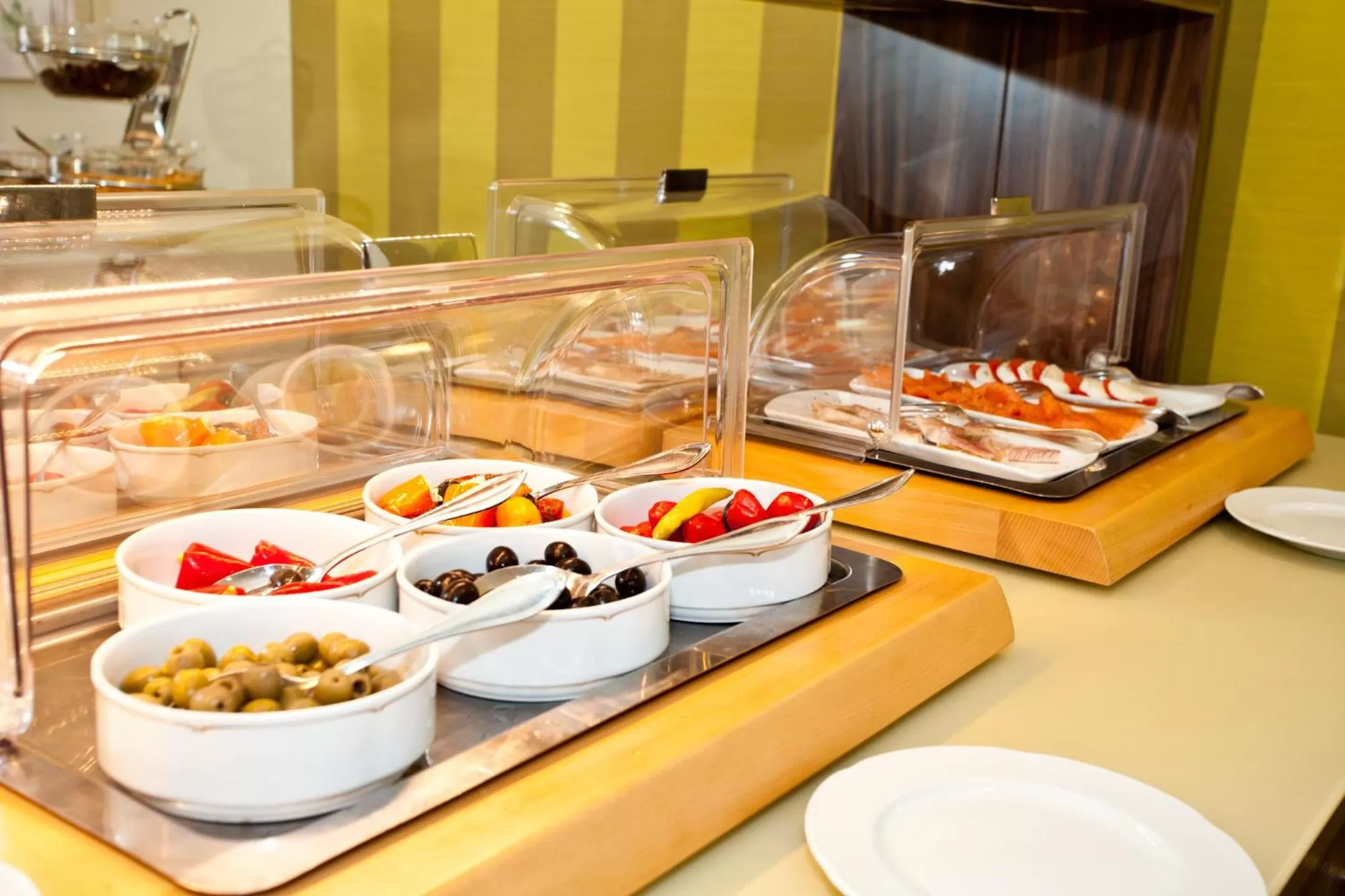 Buffet breakfast in Frühstückshotel Landgasthof Kramer