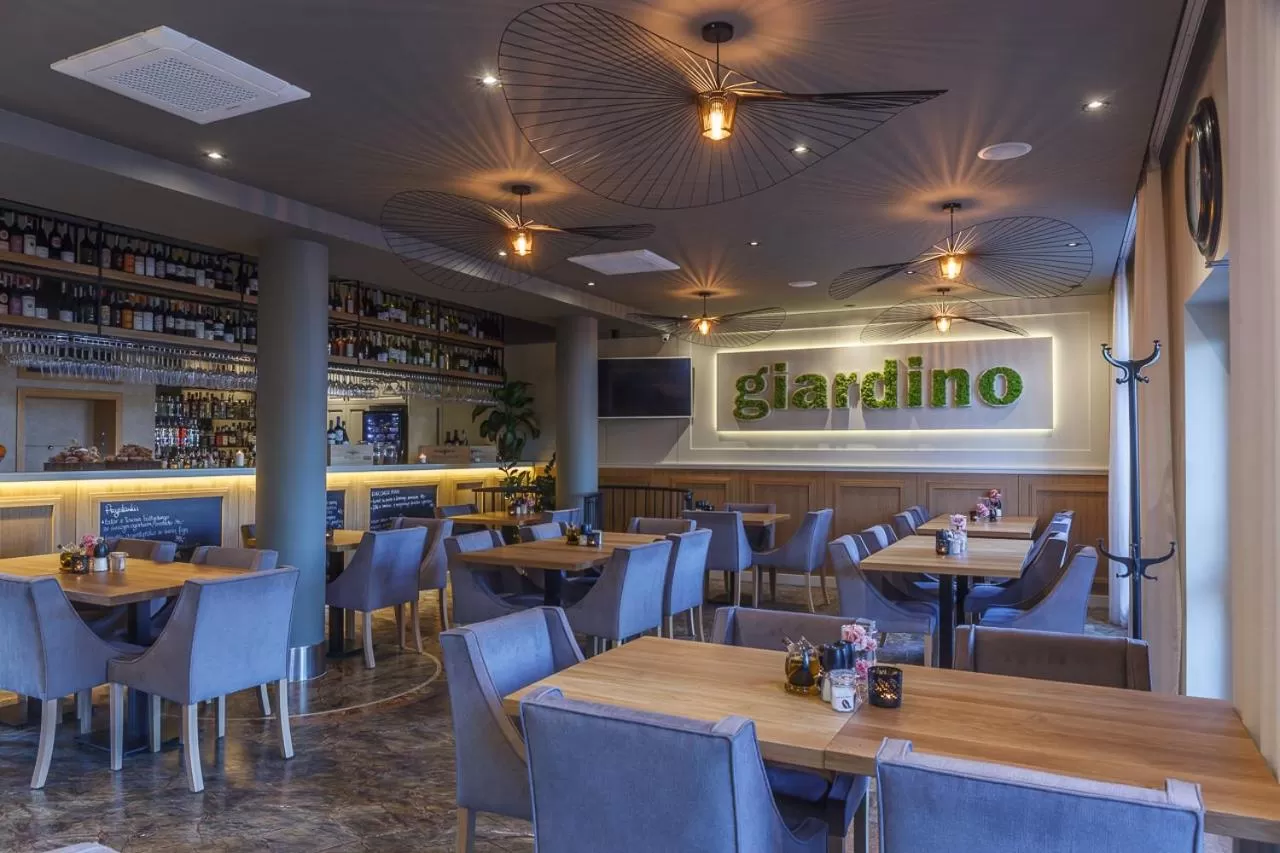 Food and drinks in Villa Palladium