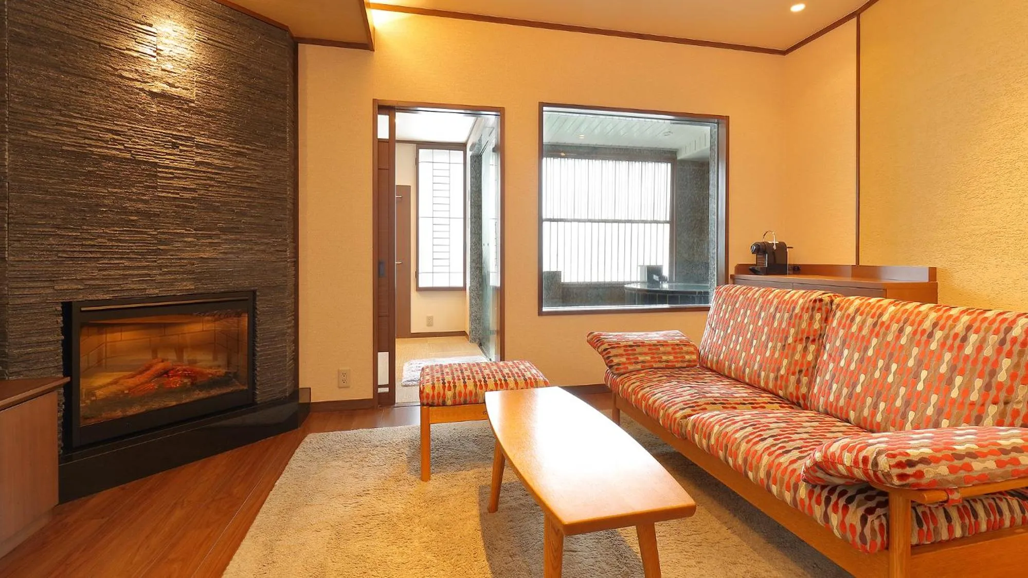 Seating area in Arima Onsen Taketoritei Maruyama