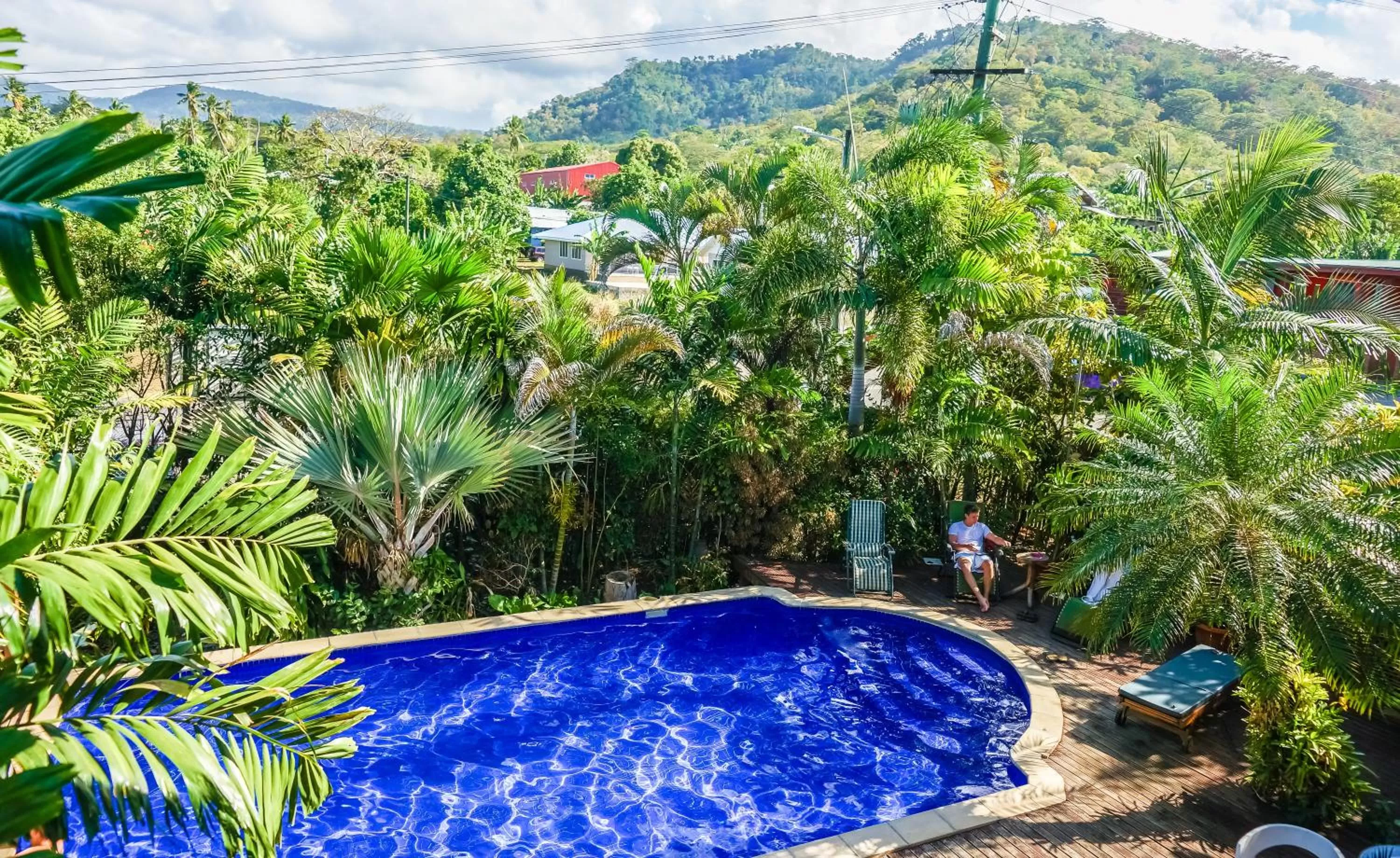 Property building, Swimming Pool in Lynn's Getaway Hotel