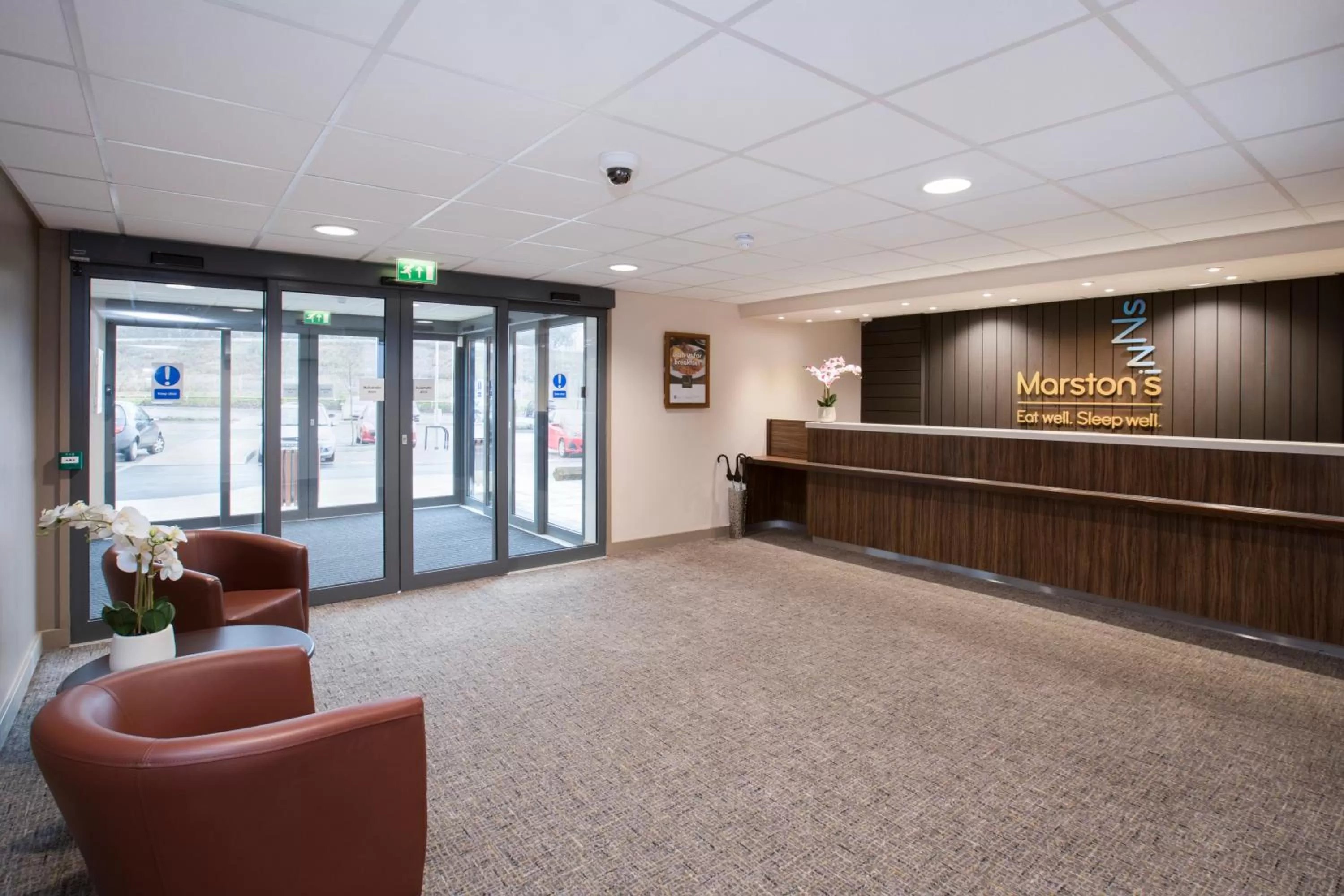 Lobby or reception in Spring River Ebbsfleet by Marston's Inns