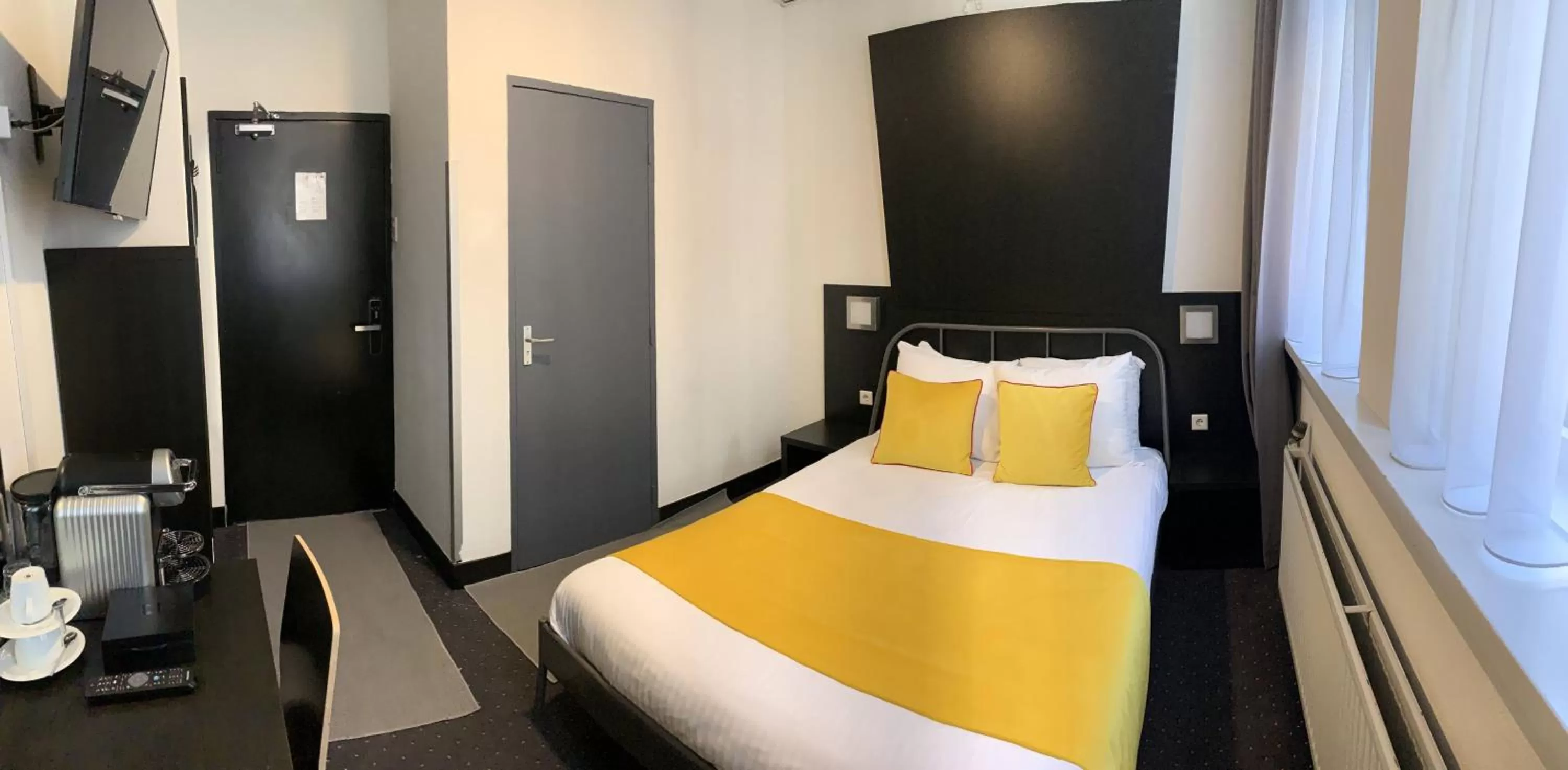 Photo of the whole room, Bed in Hotel De Looier