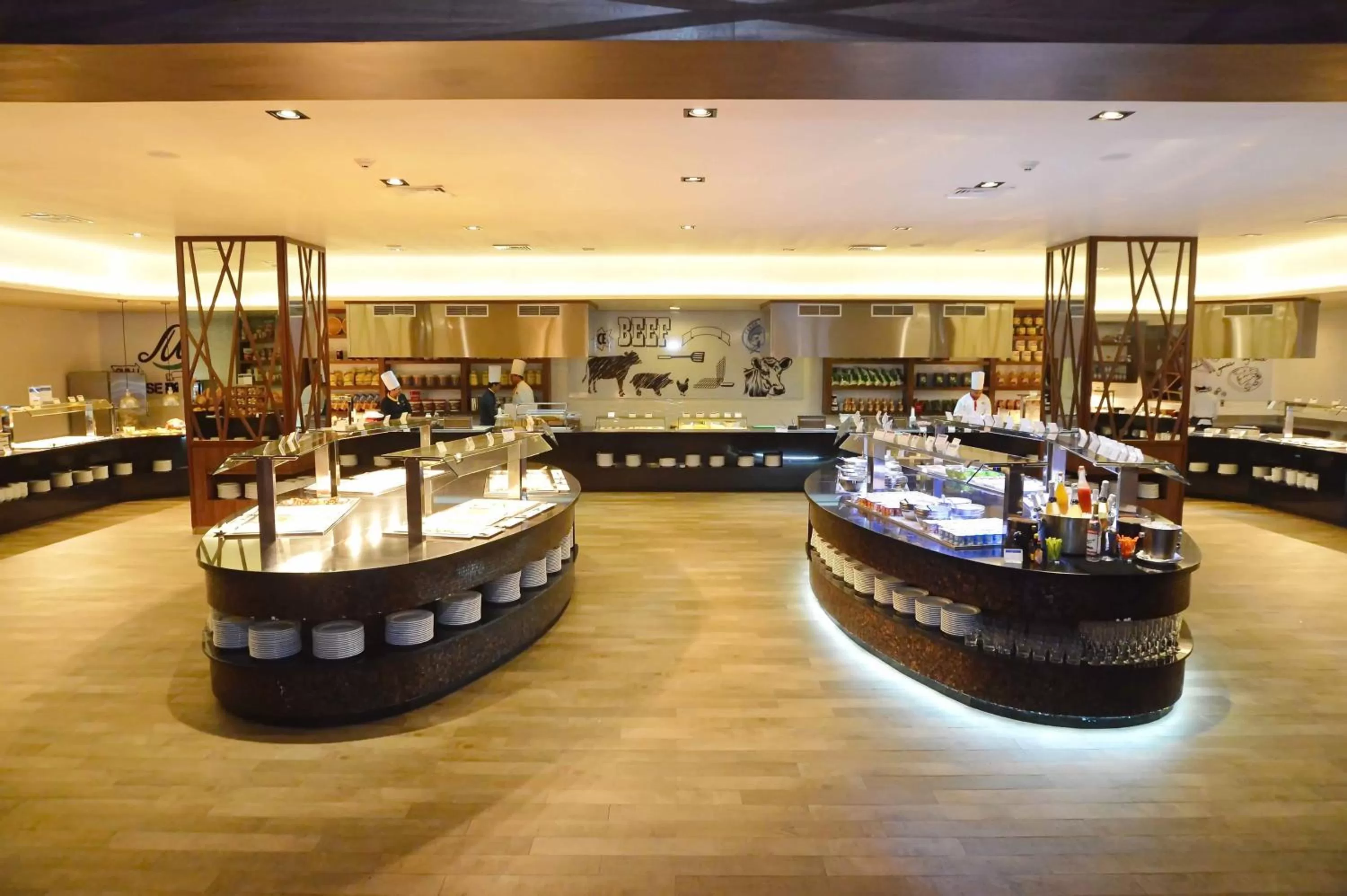 Restaurant/places to eat in Royalton Riviera Cancun, An Autograph Collection All-Inclusive Resort & Casino