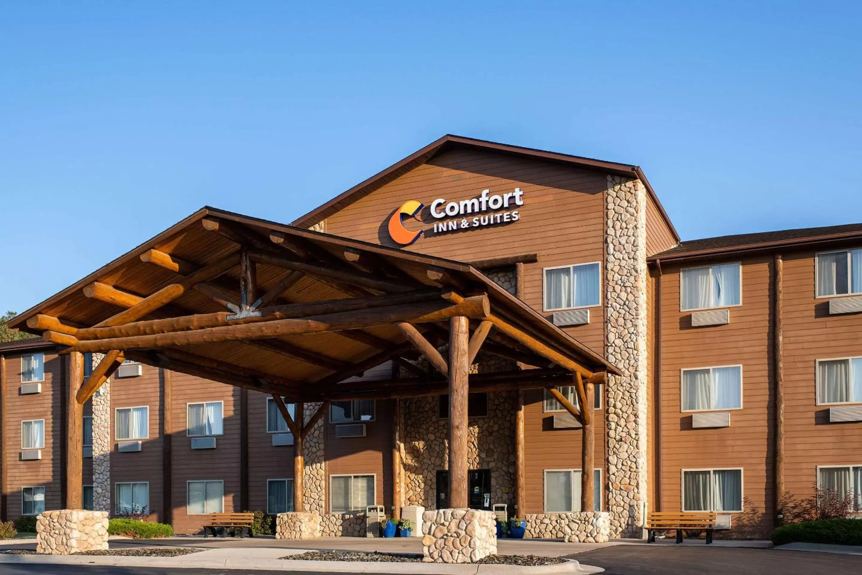 Comfort Inn & Suites Comfort Inn & Suites