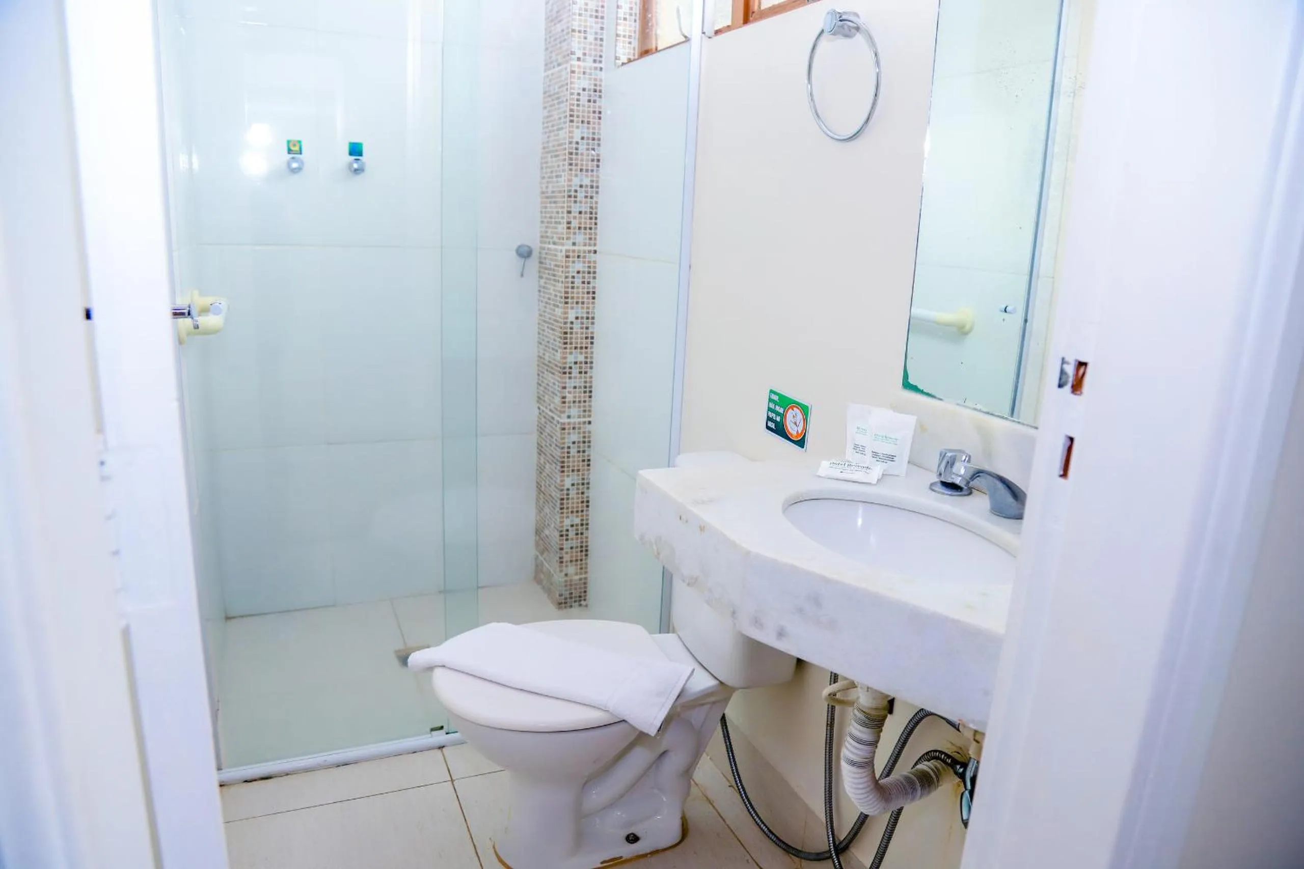 Bathroom in VOA Hotel Rezende