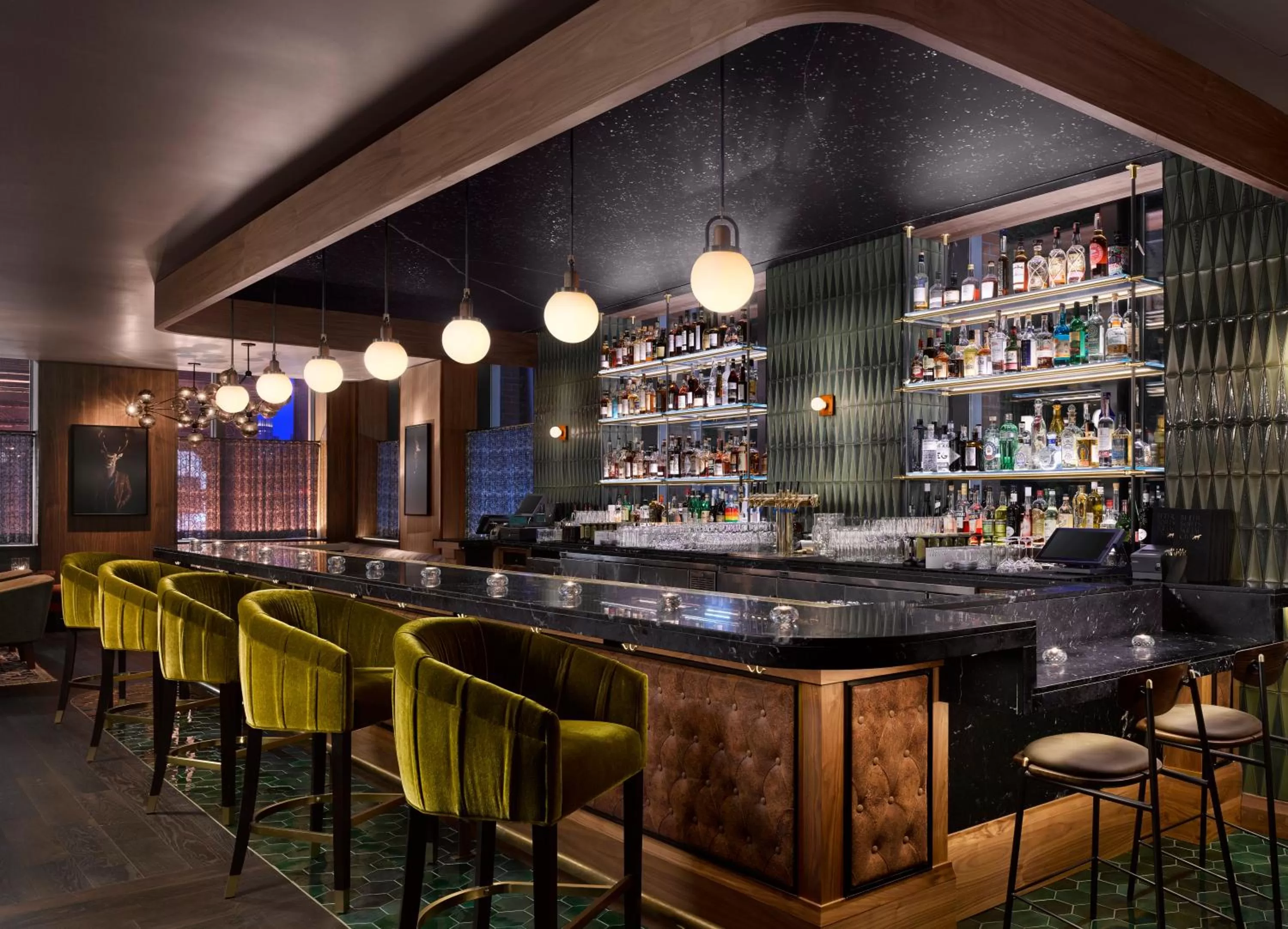 Restaurant/places to eat in Hotel AKA Boston Common