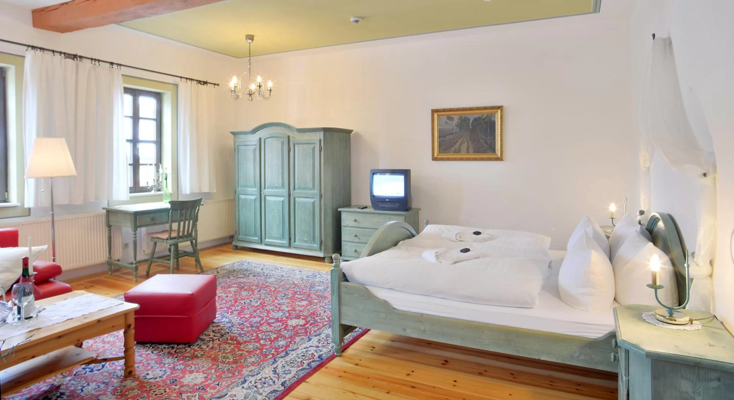 Photo of the whole room, Bed in Grünes Tor