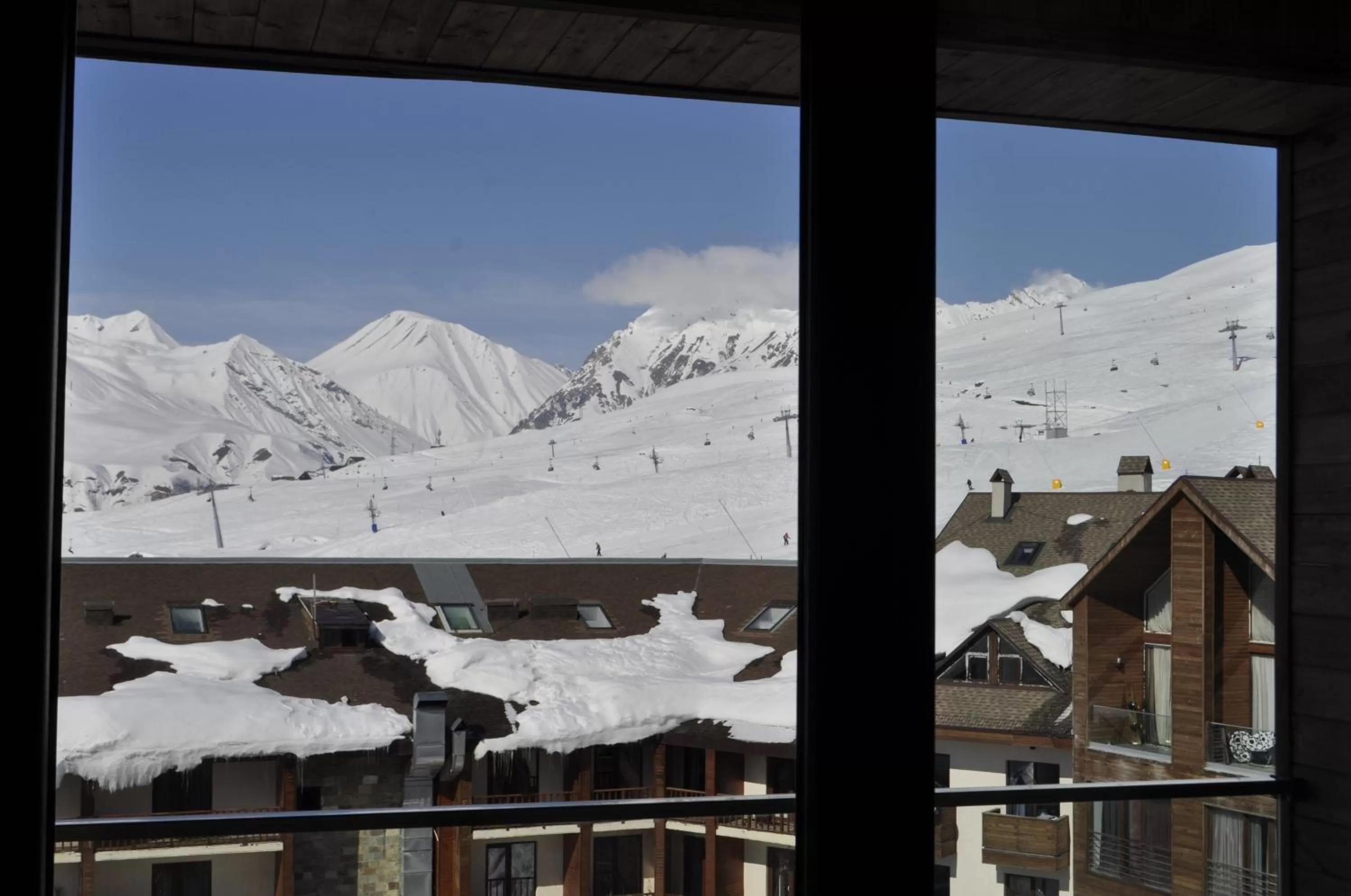 Winter in Frozen View New Gudauri