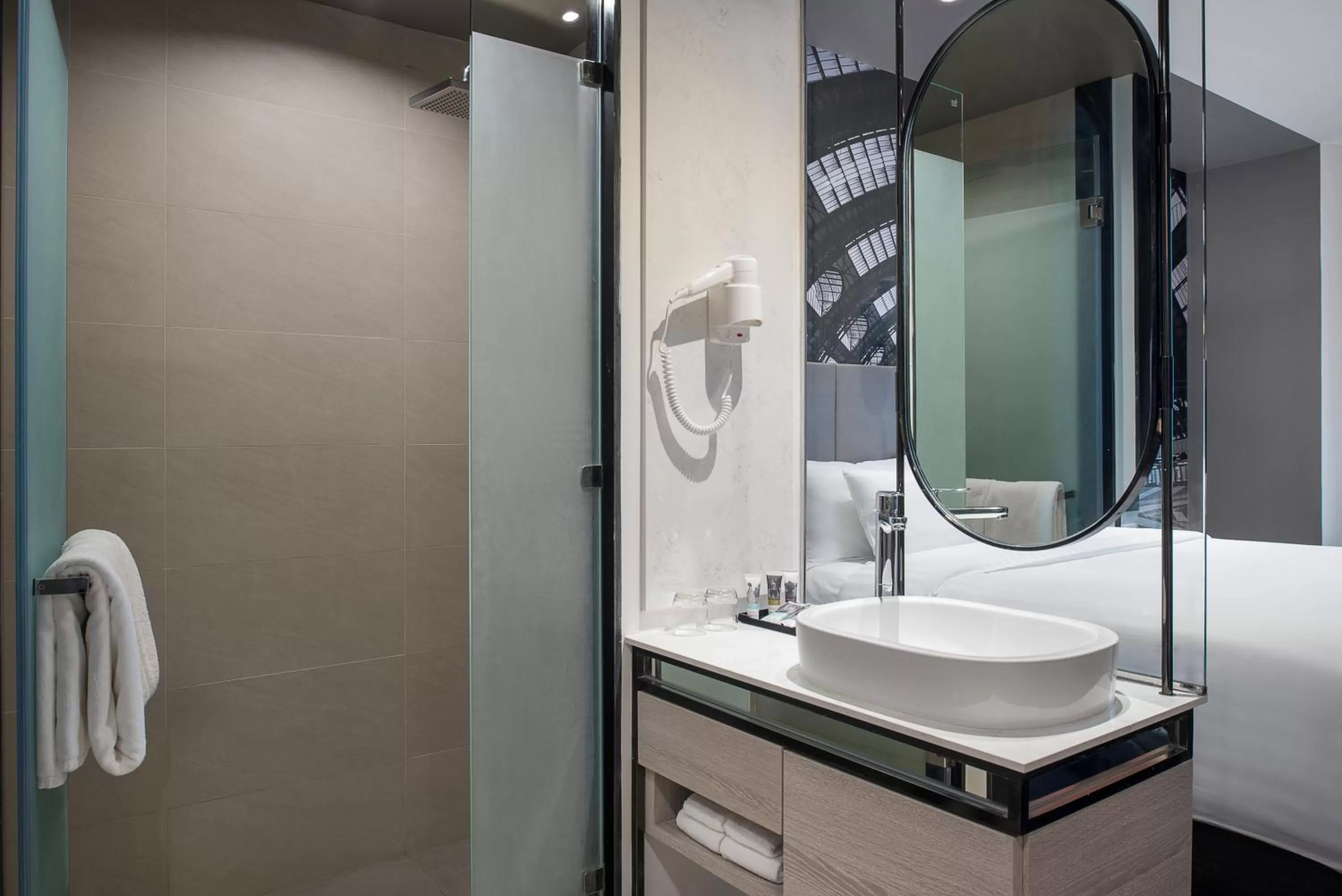 Bathroom in Mercure Bangkok Makkasan