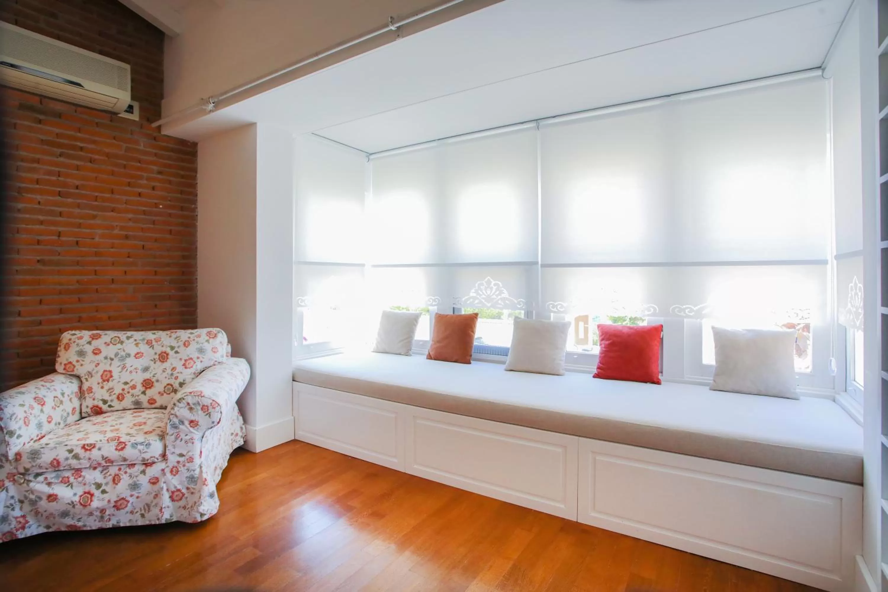 Seating Area in Cadde 75 Luxury Hotel - Alaçatı