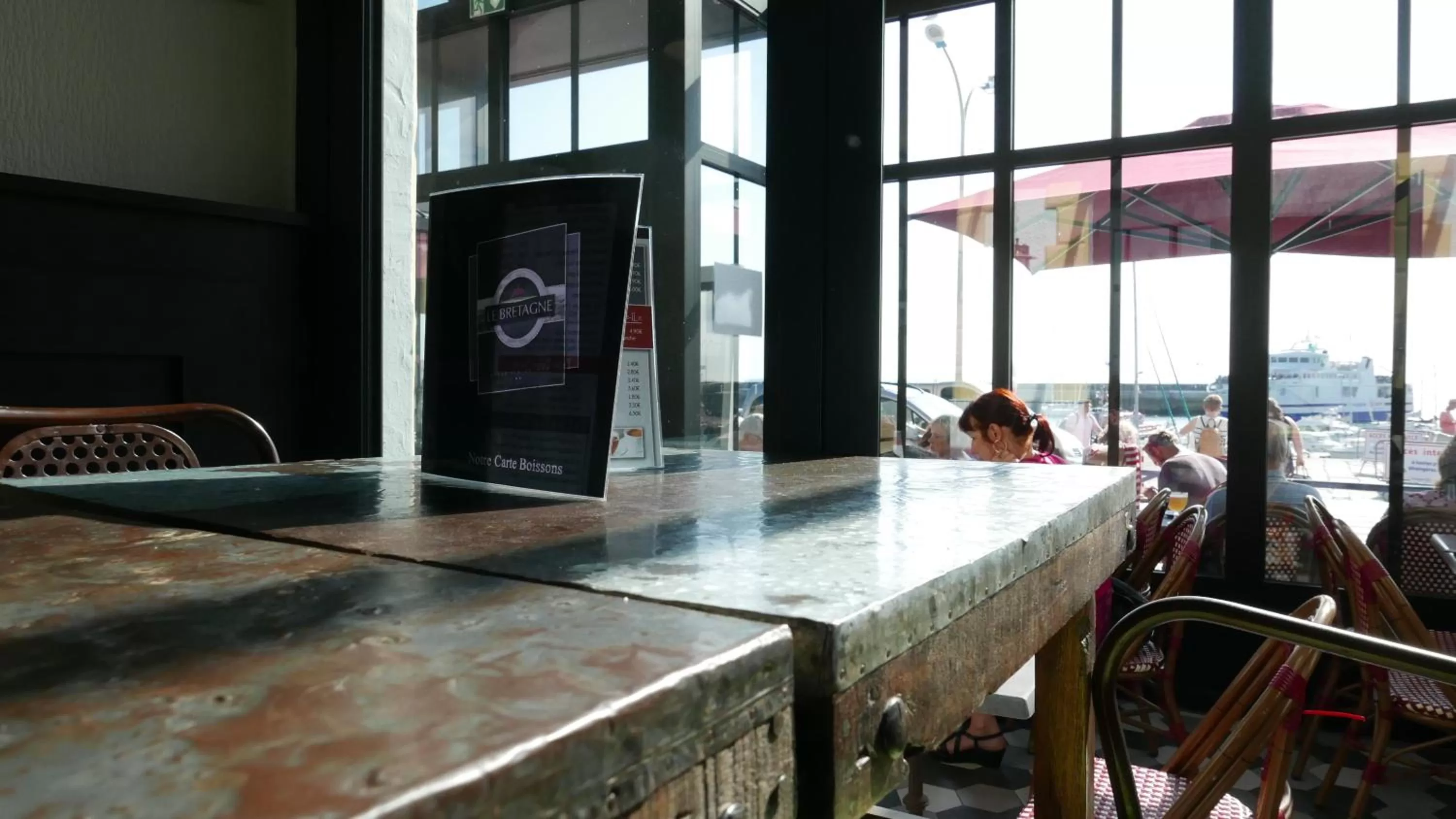 Lounge or bar in Grand Hôtel de Bretagne
