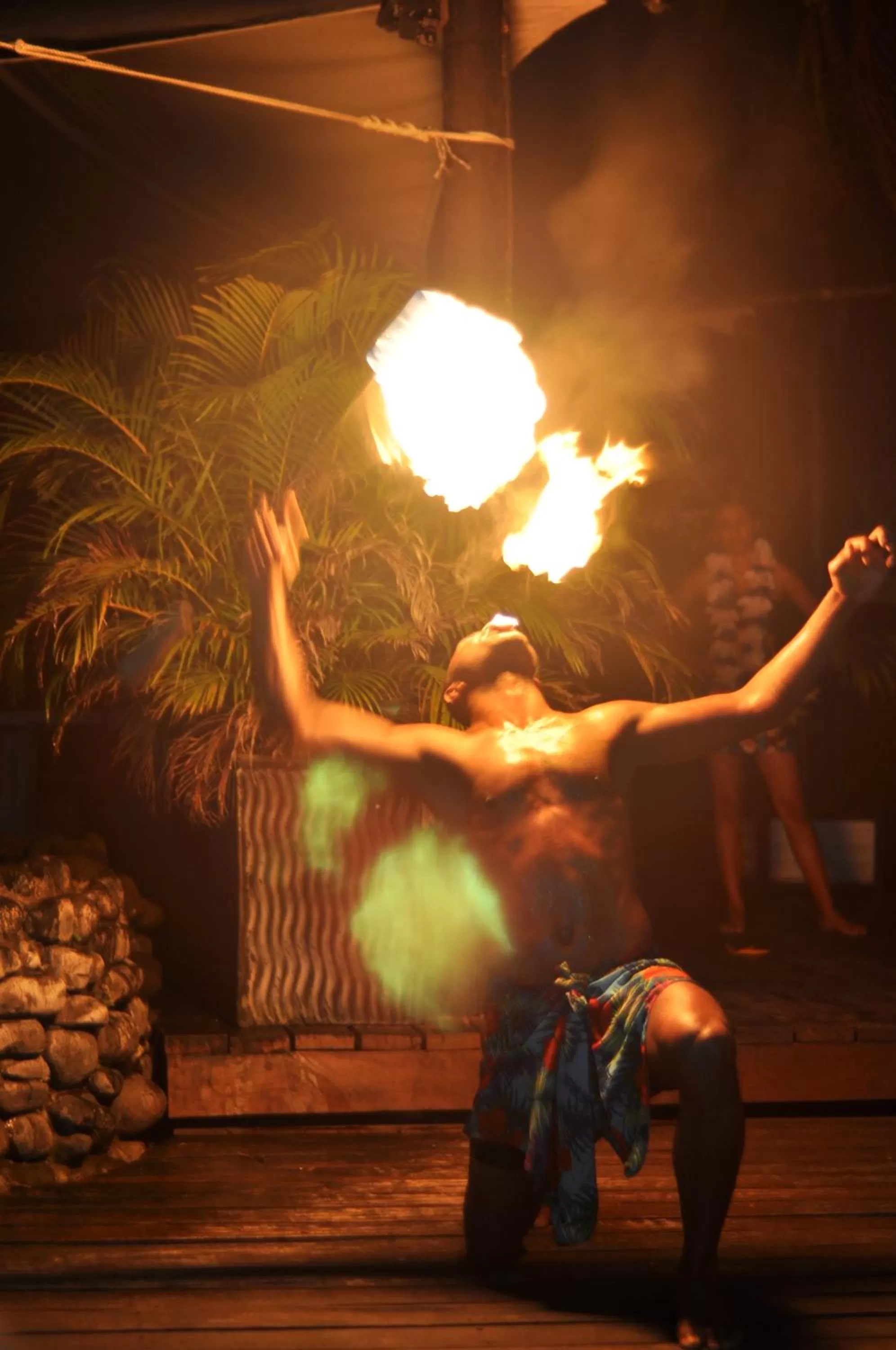 Evening entertainment in Gecko's Resort