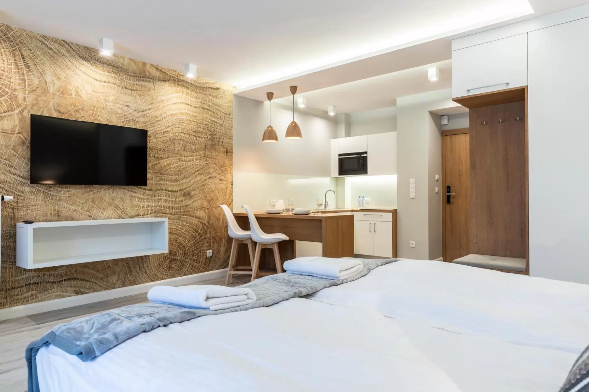 Bed in Royal Hill Residence