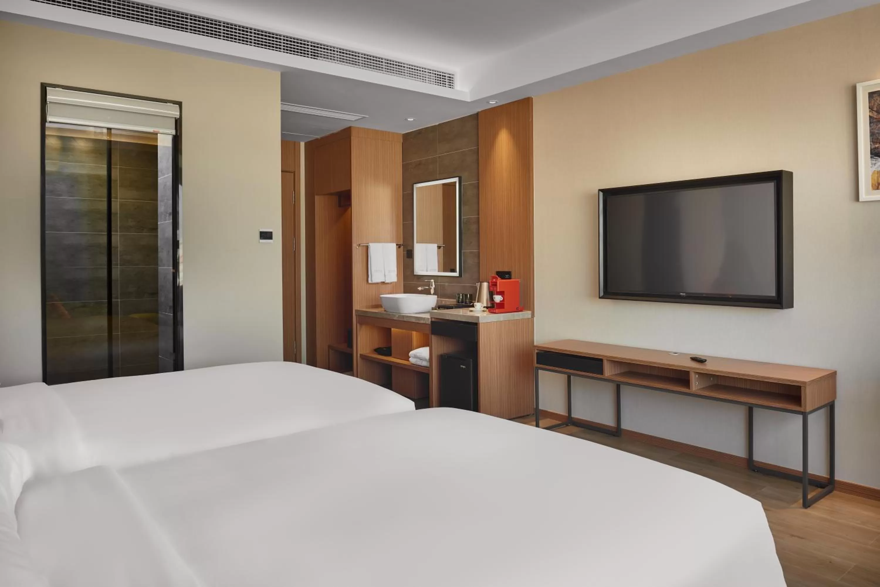 Bedroom, Bed in Aurea Central Hotel