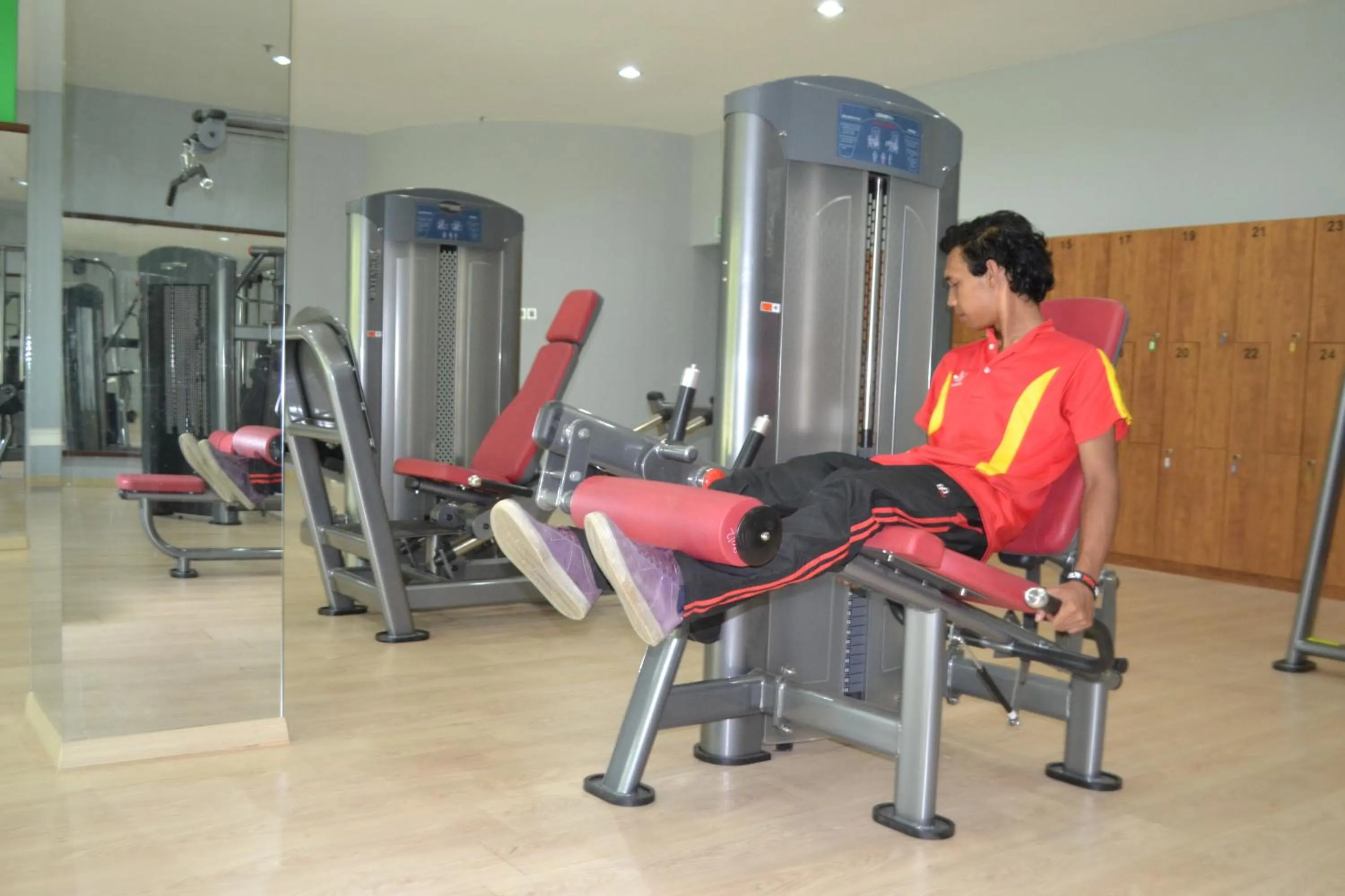 Fitness centre/facilities in De Rhu Beach Resort