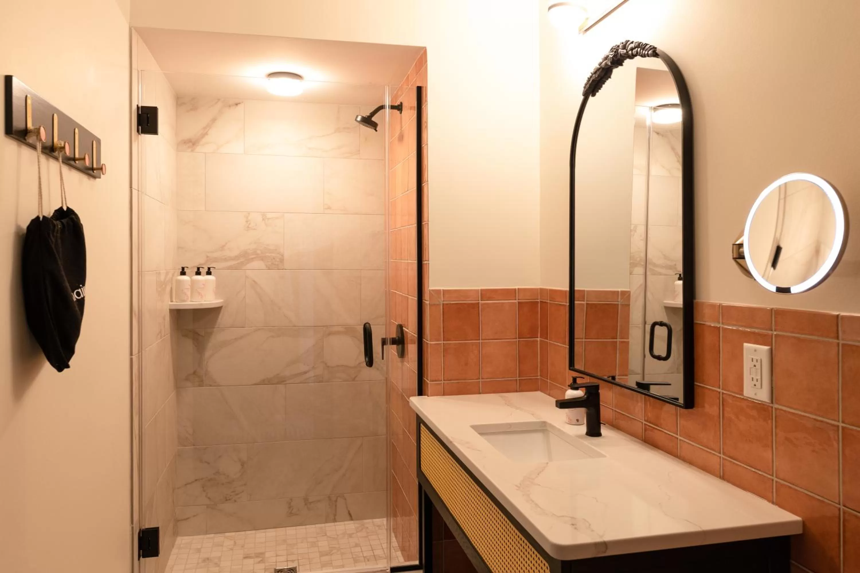 Bathroom in Hotel Thaxter