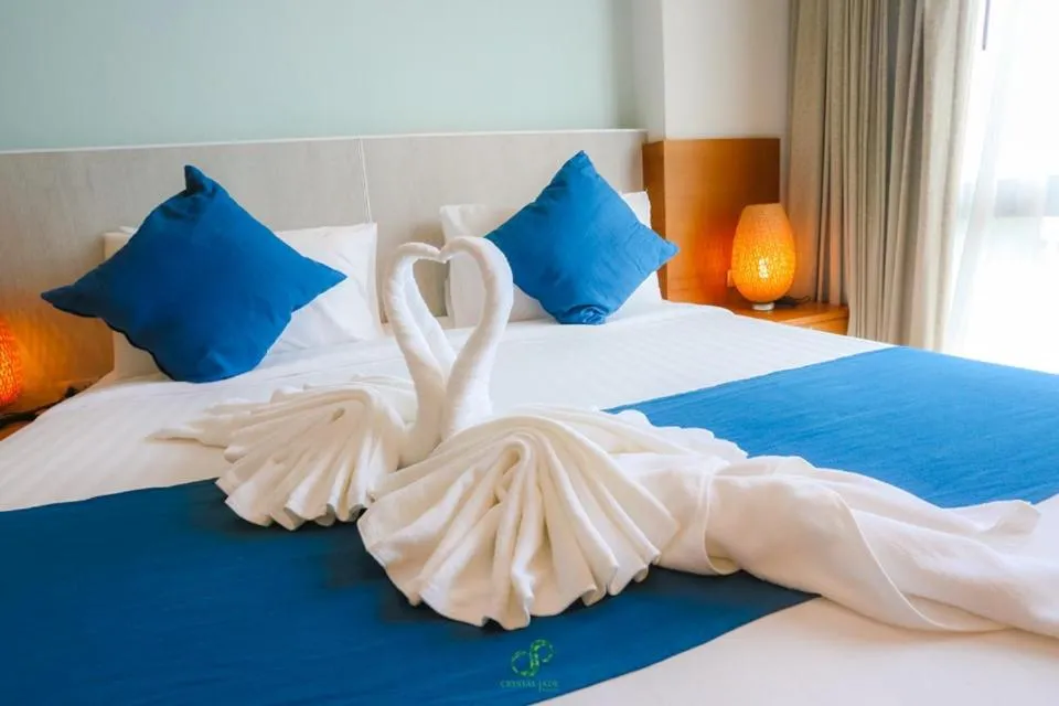 Bed in Crystal Jade Hotel