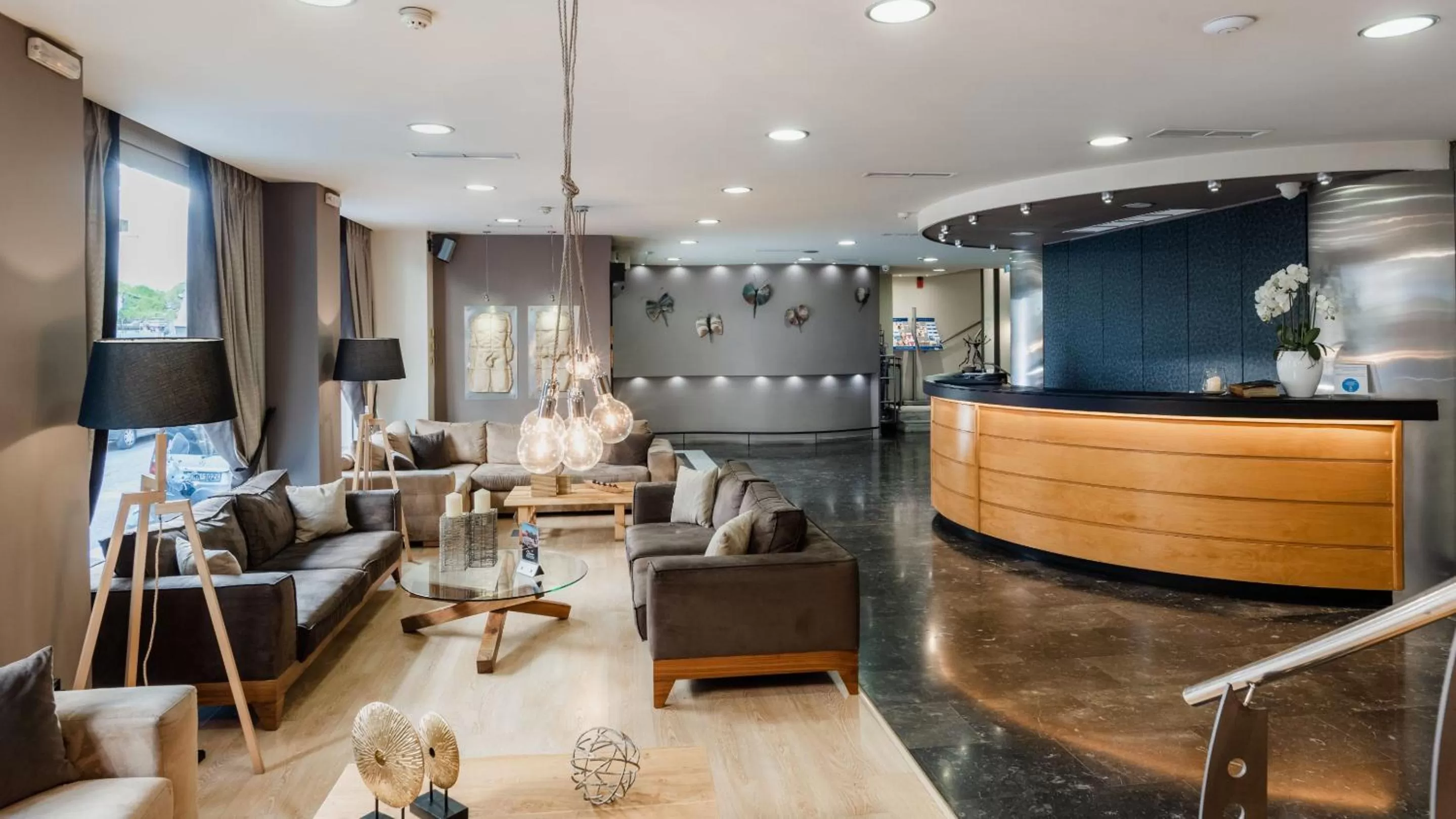 Communal lounge/ TV room in Acropolis Select