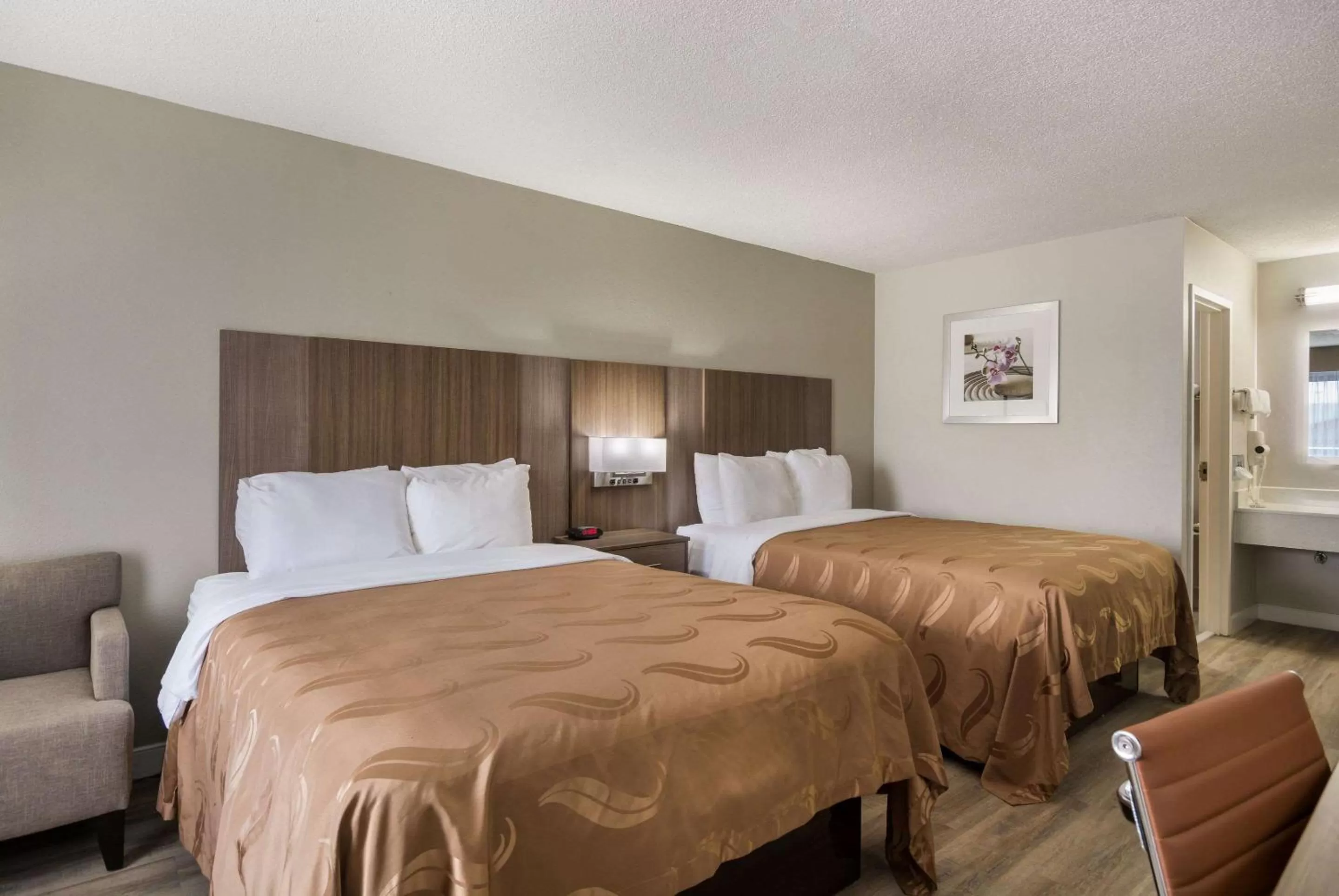 Bedroom, Bed in Quality Inn Emporia