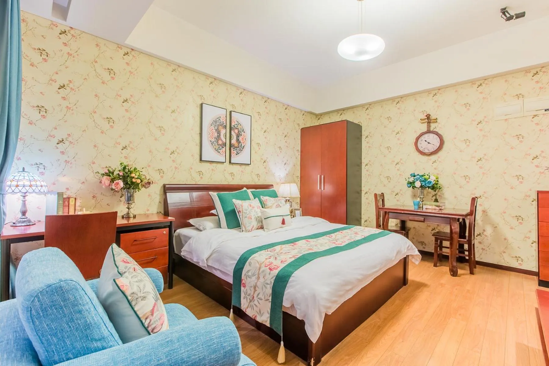 Bed in Westlake 7 Service Apartment