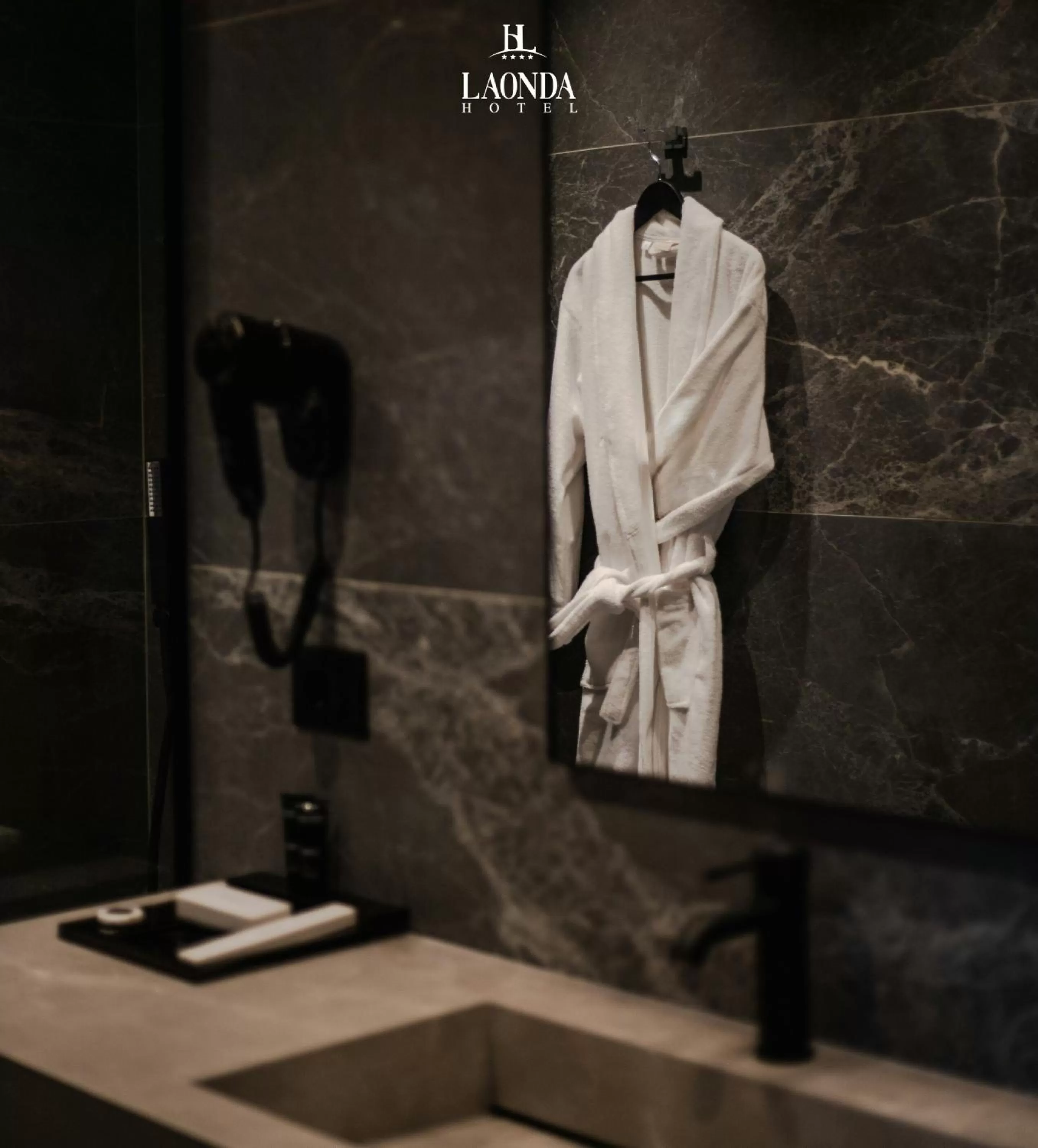 Bathroom in La Onda Hotel Durres