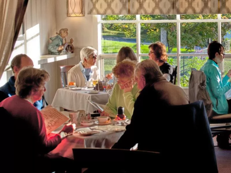 Restaurant/places to eat in Telegraph House Motel