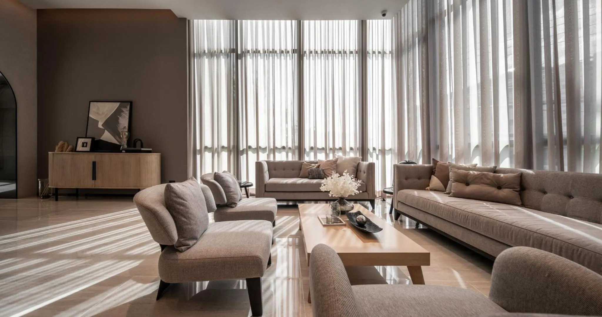 Lobby or reception in Mii Hotel Srinakarin