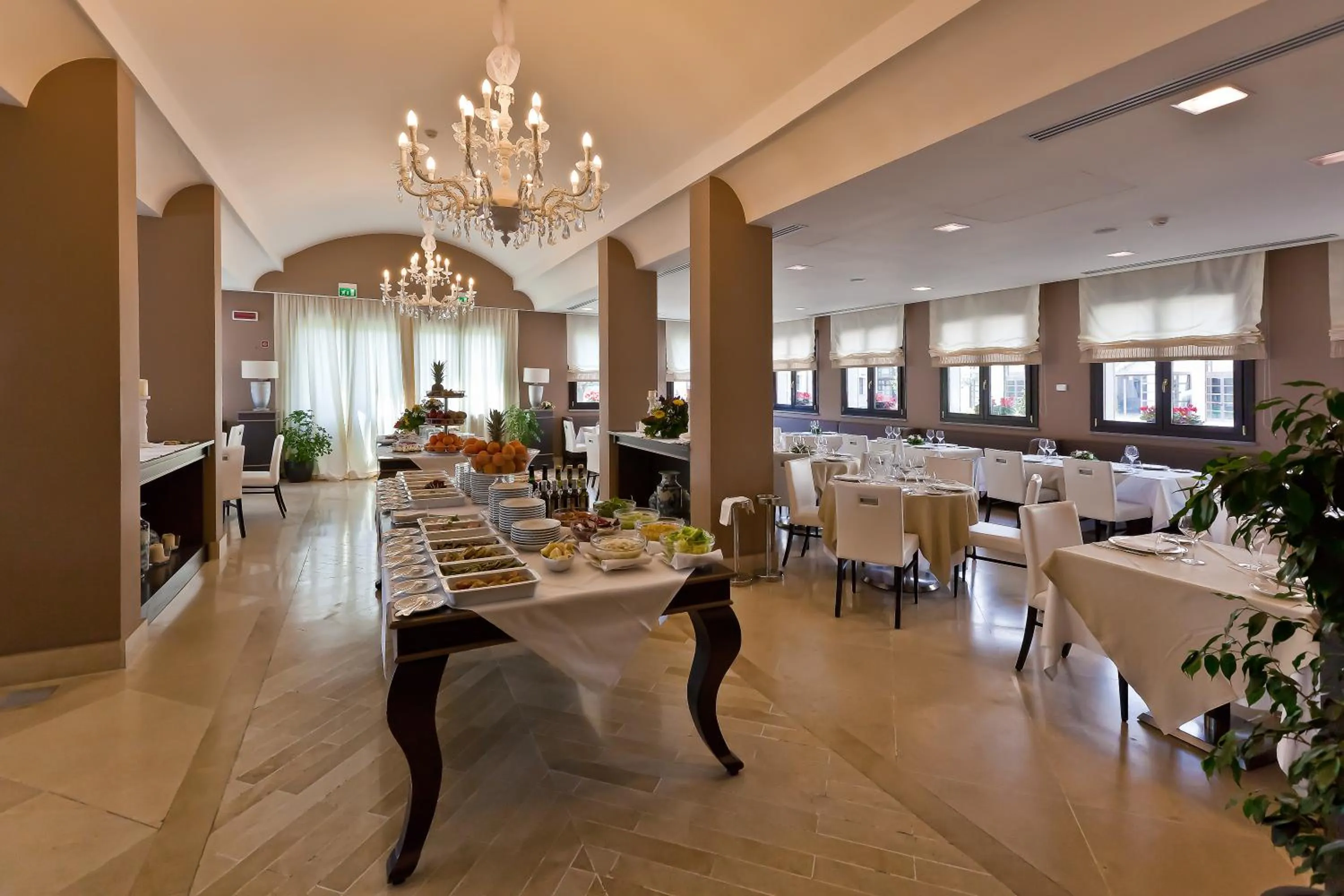 Restaurant/places to eat in Grand Hotel Villa Itria Congress & Spa