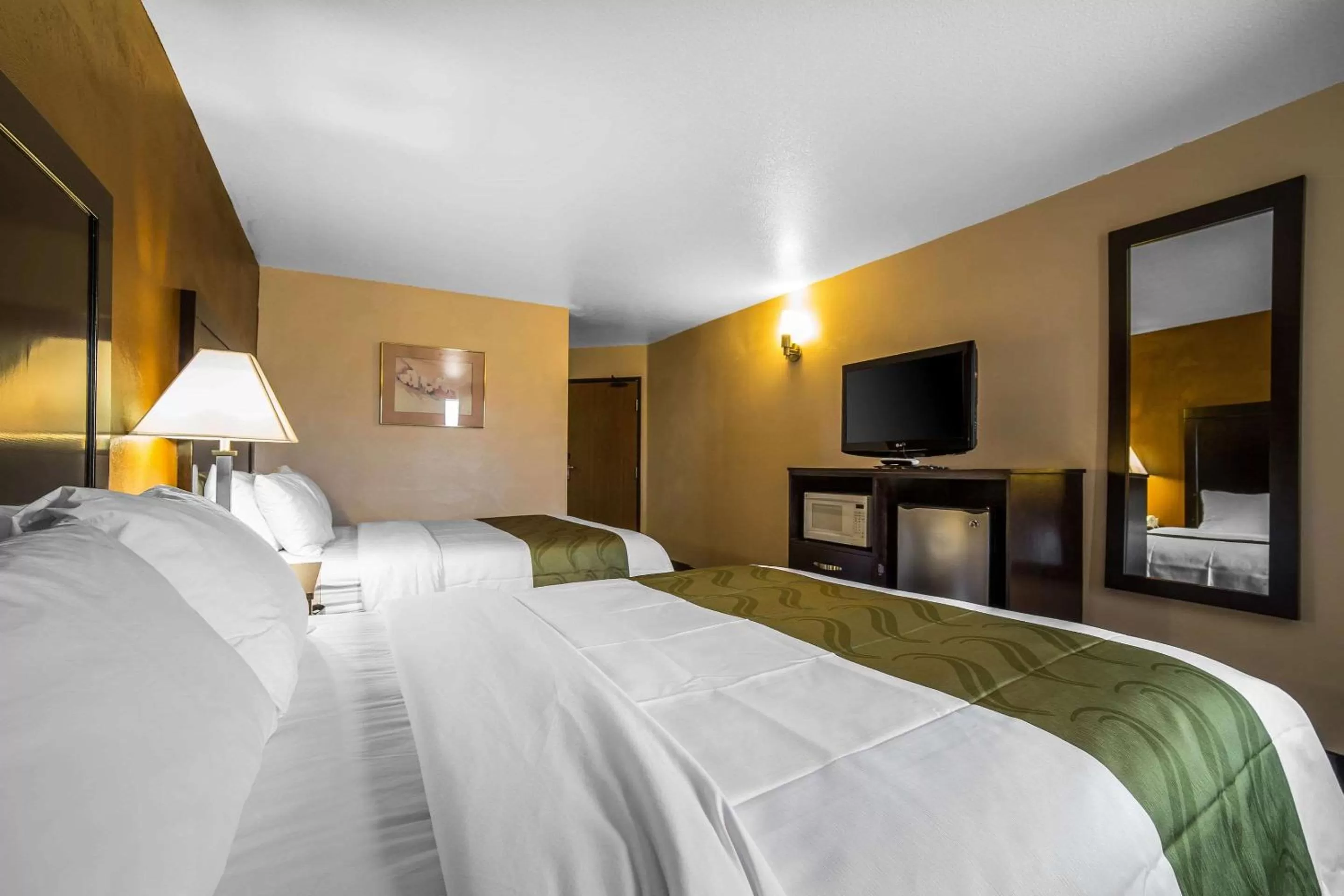 Photo of the whole room, Bed in Quality Inn Zion Park Area