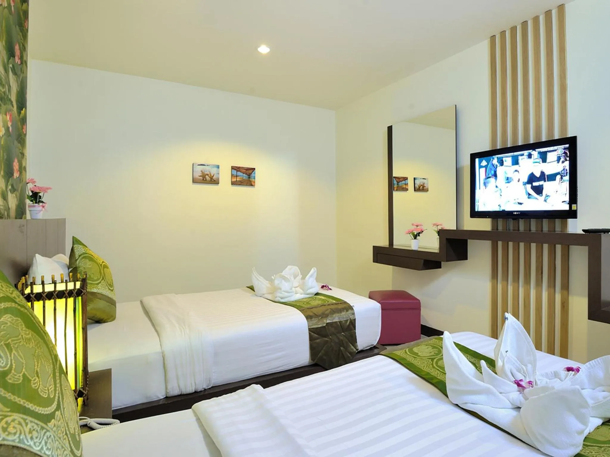 Bedroom, Bed in Pimrada Hotel