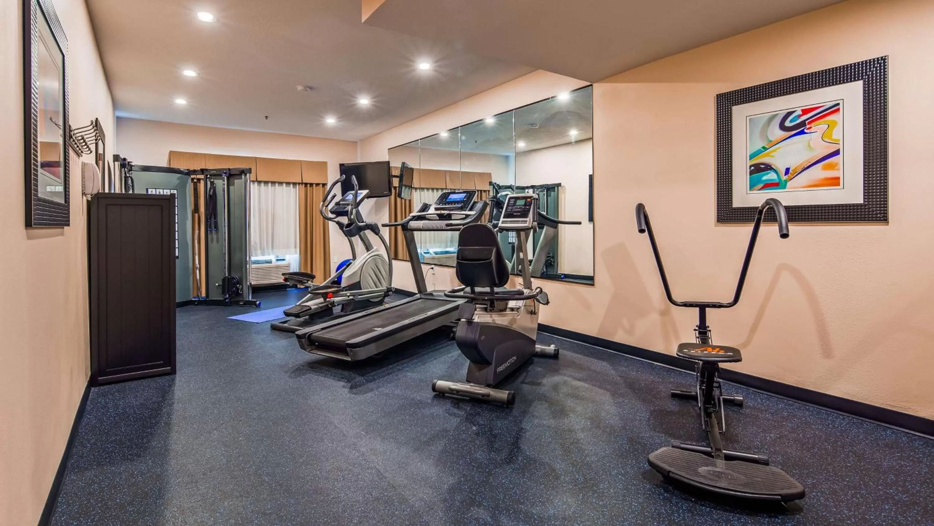Fitness centre/facilities in Best Western Plus - Wendover Inn