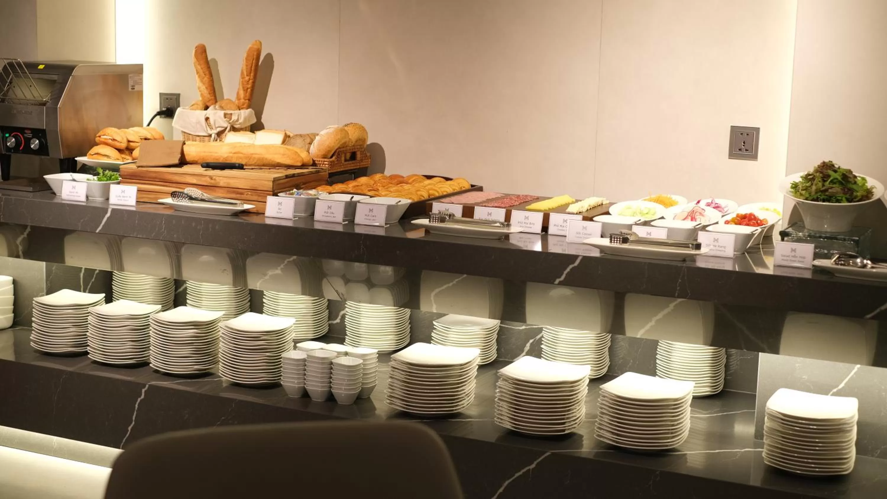 Buffet breakfast in M City Hotel Saigon
