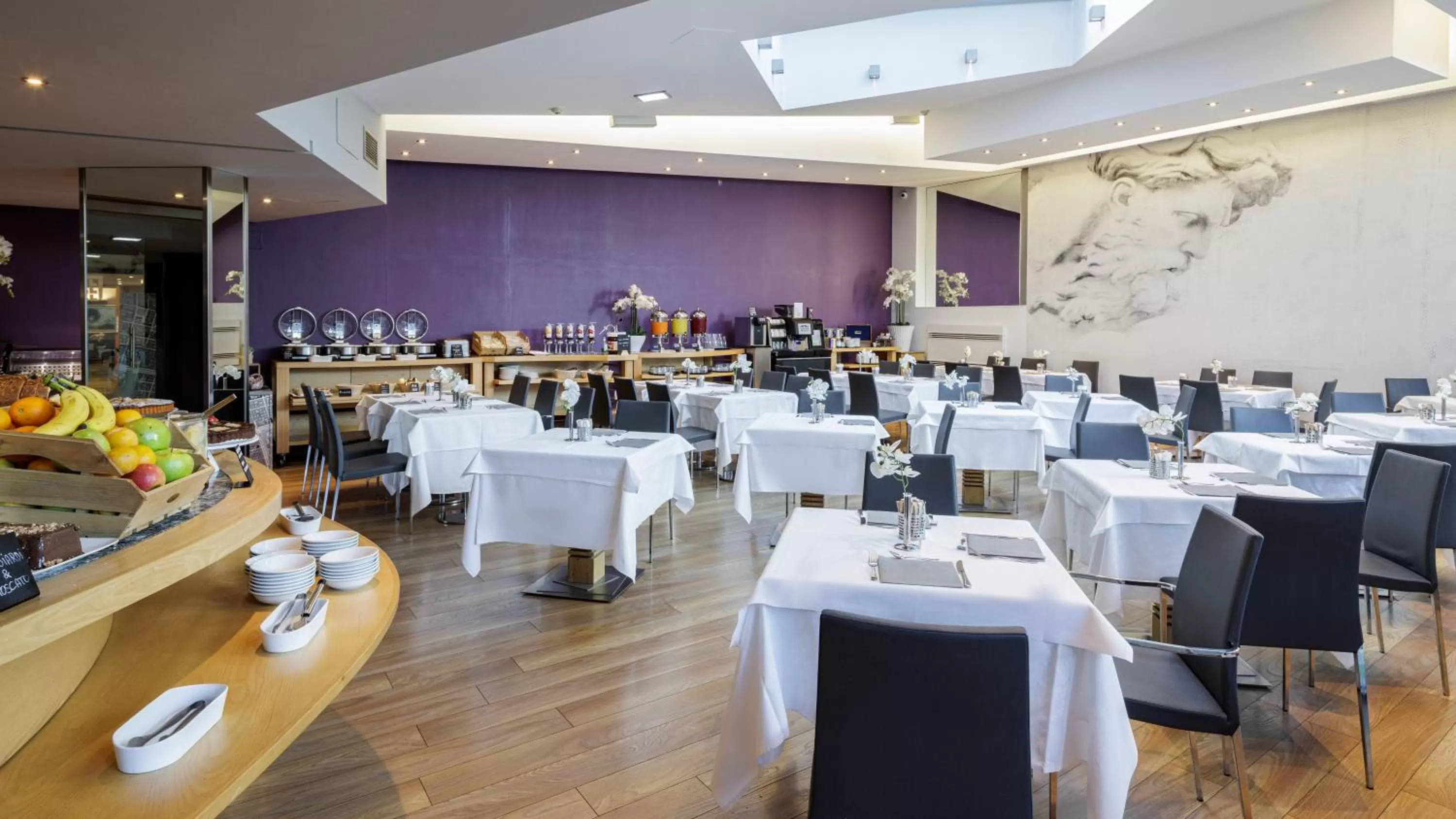 Restaurant/places to eat in Best Western Plus Executive Hotel and Suites