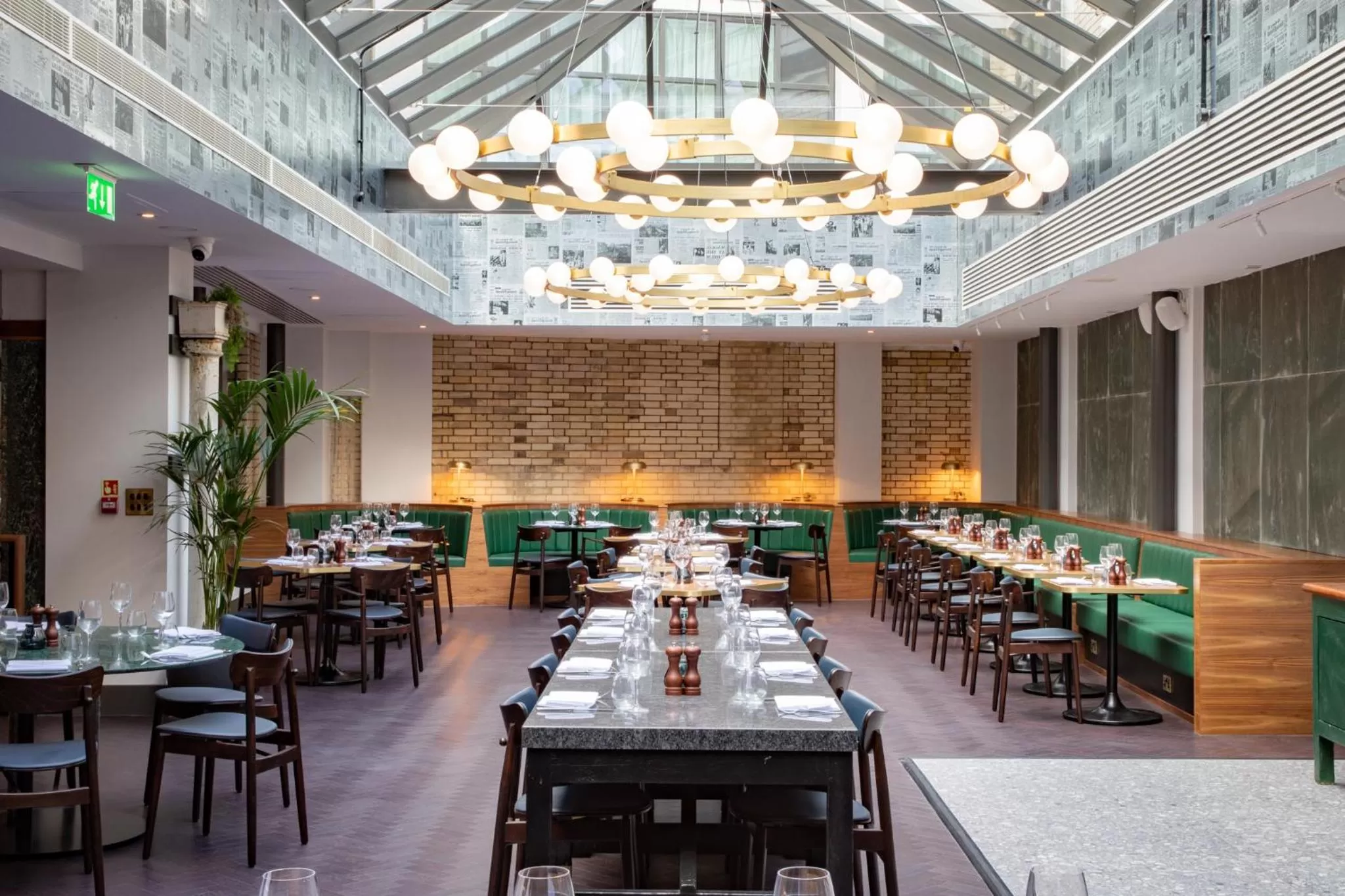 Restaurant/places to eat in Telegraph Hotel - Coventry