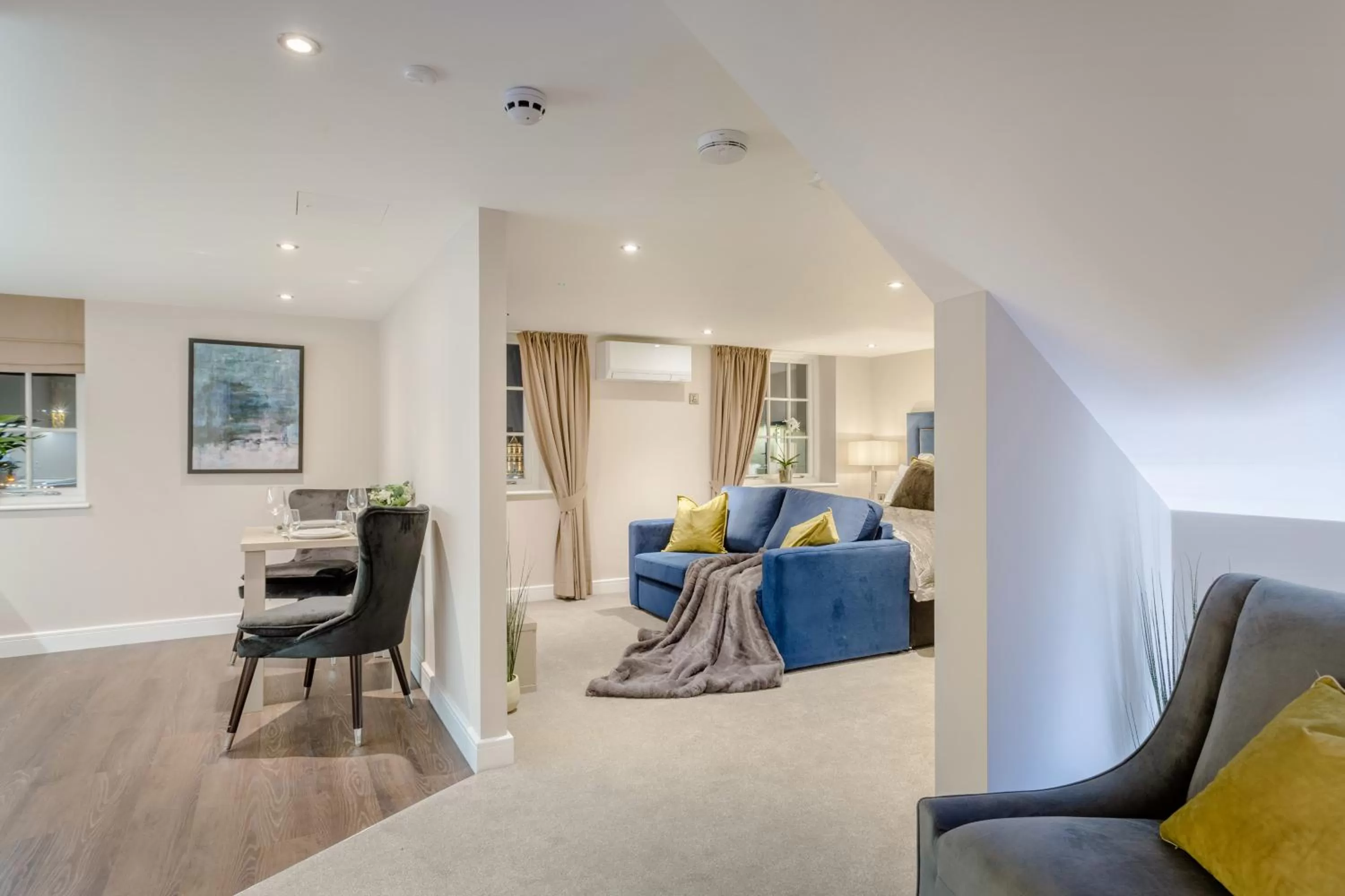 Photo of the whole room, Bed in Heritage Mews Nottingham