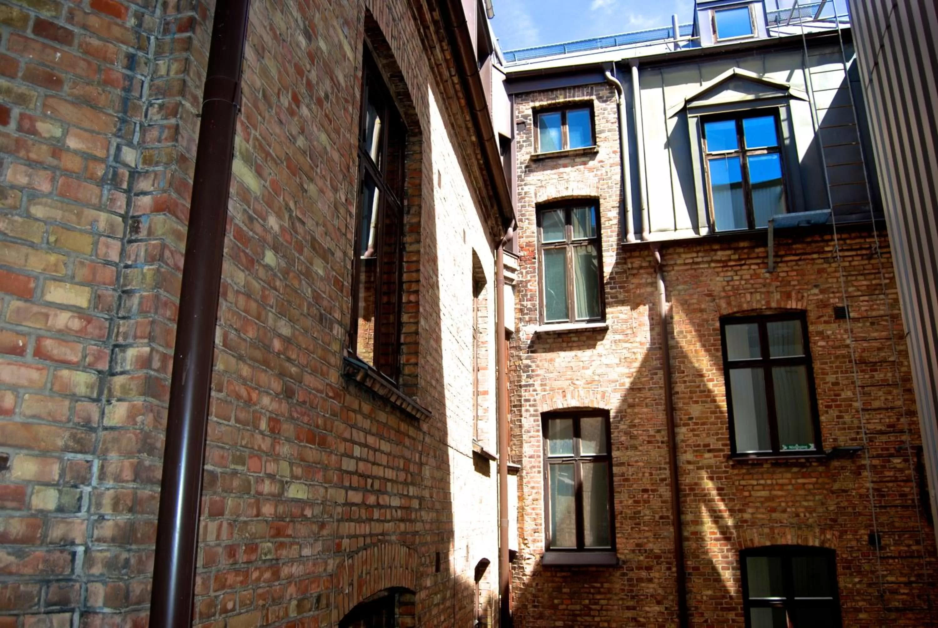 Facade/entrance in H5 Hotel